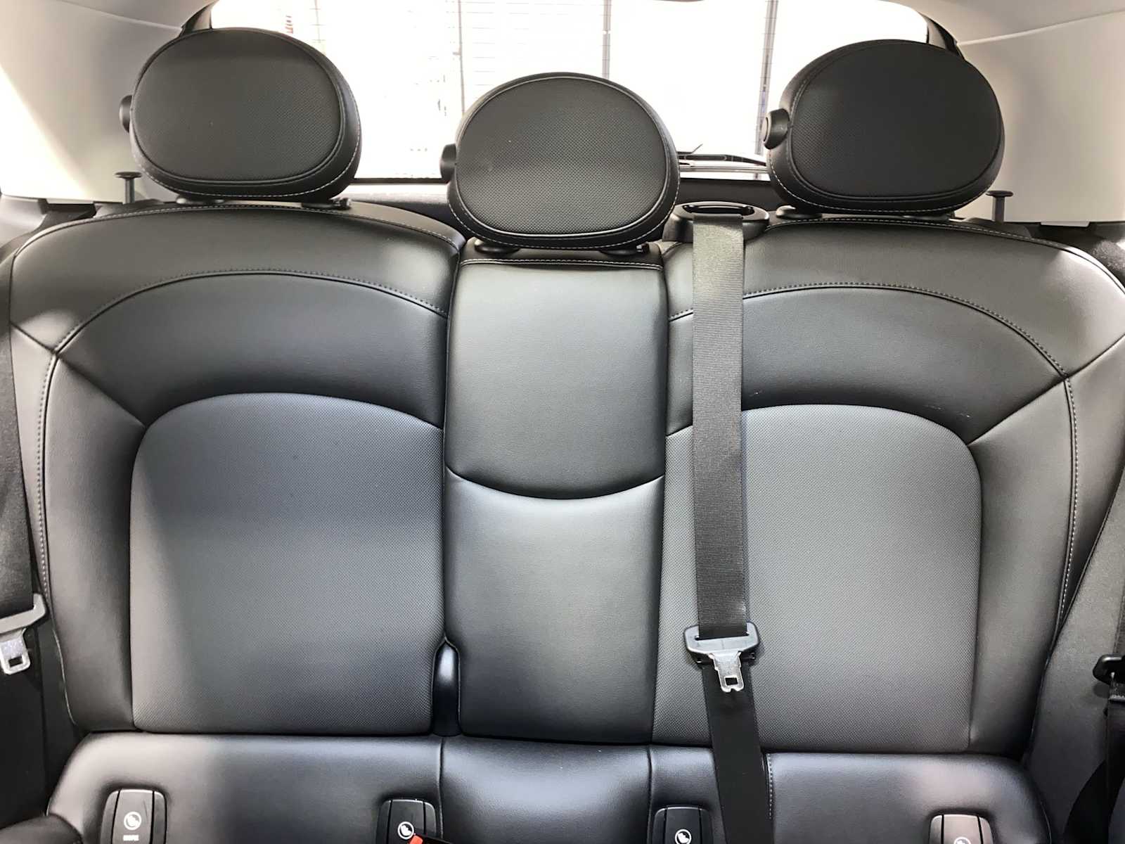 Thumbnail: 2018 MINI Cooper Hardtop - 22