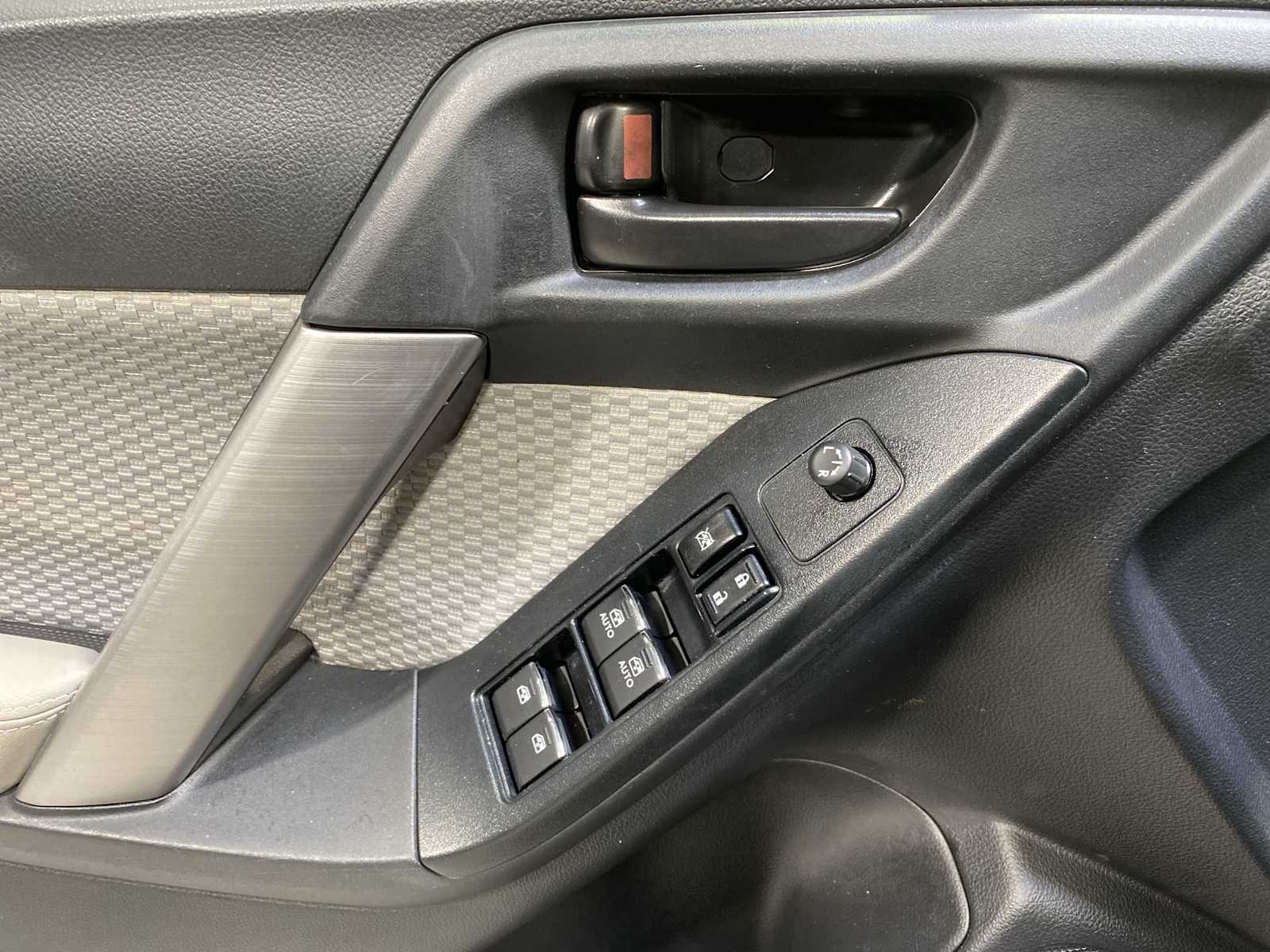 Thumbnail: 2017 Subaru Forester - 23