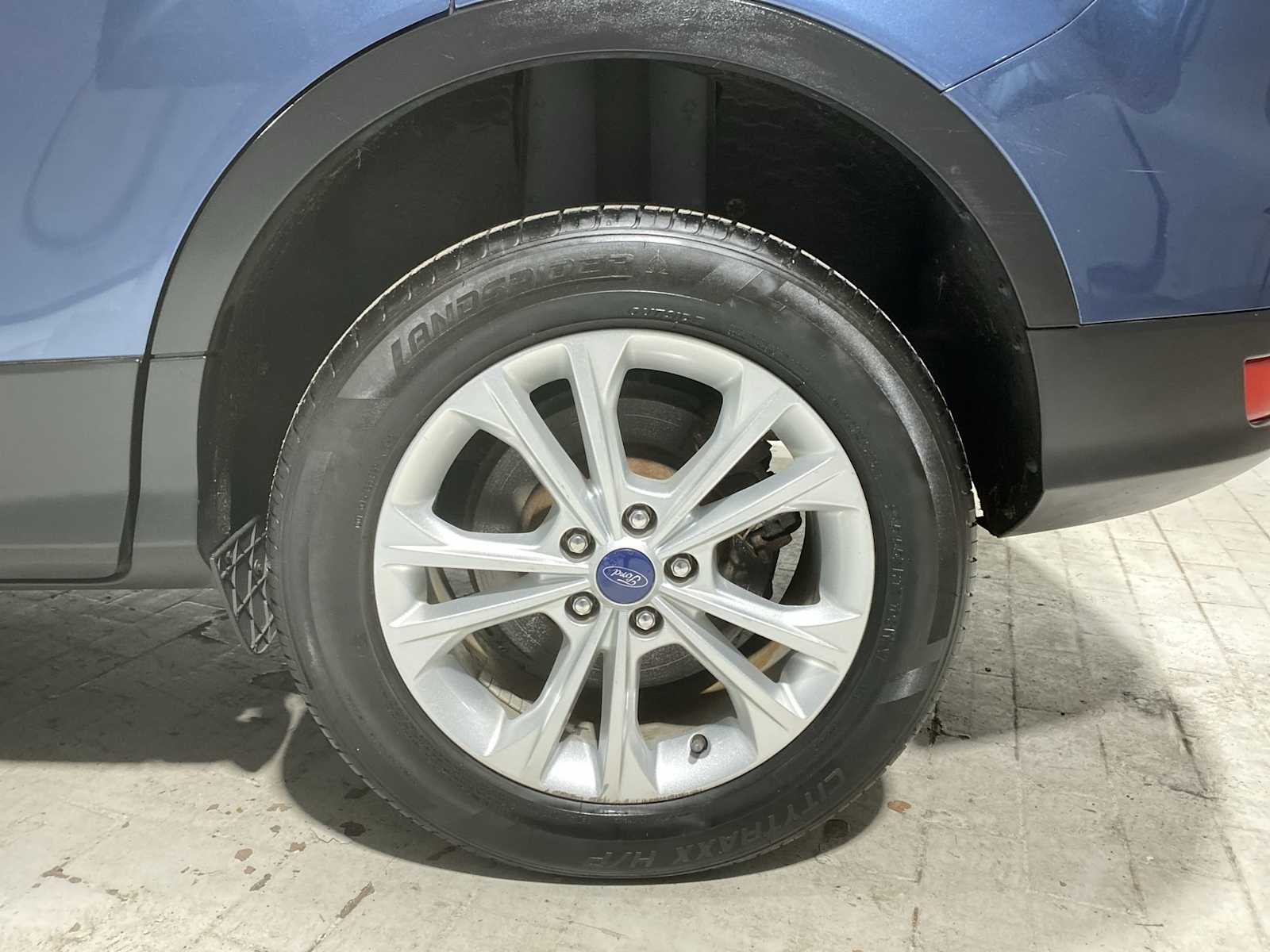 Thumbnail: 2018 Ford Escape - 8