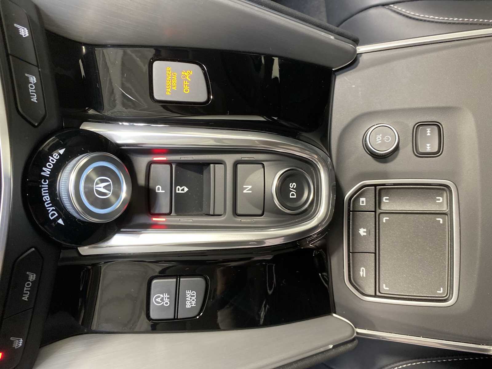 Thumbnail: 2022 Acura TLX - 17