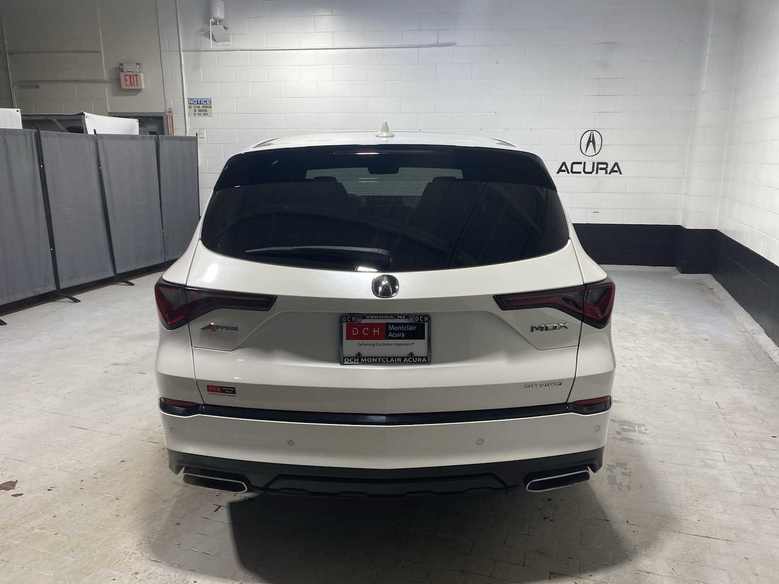 Thumbnail: 2023 Acura MDX - 5