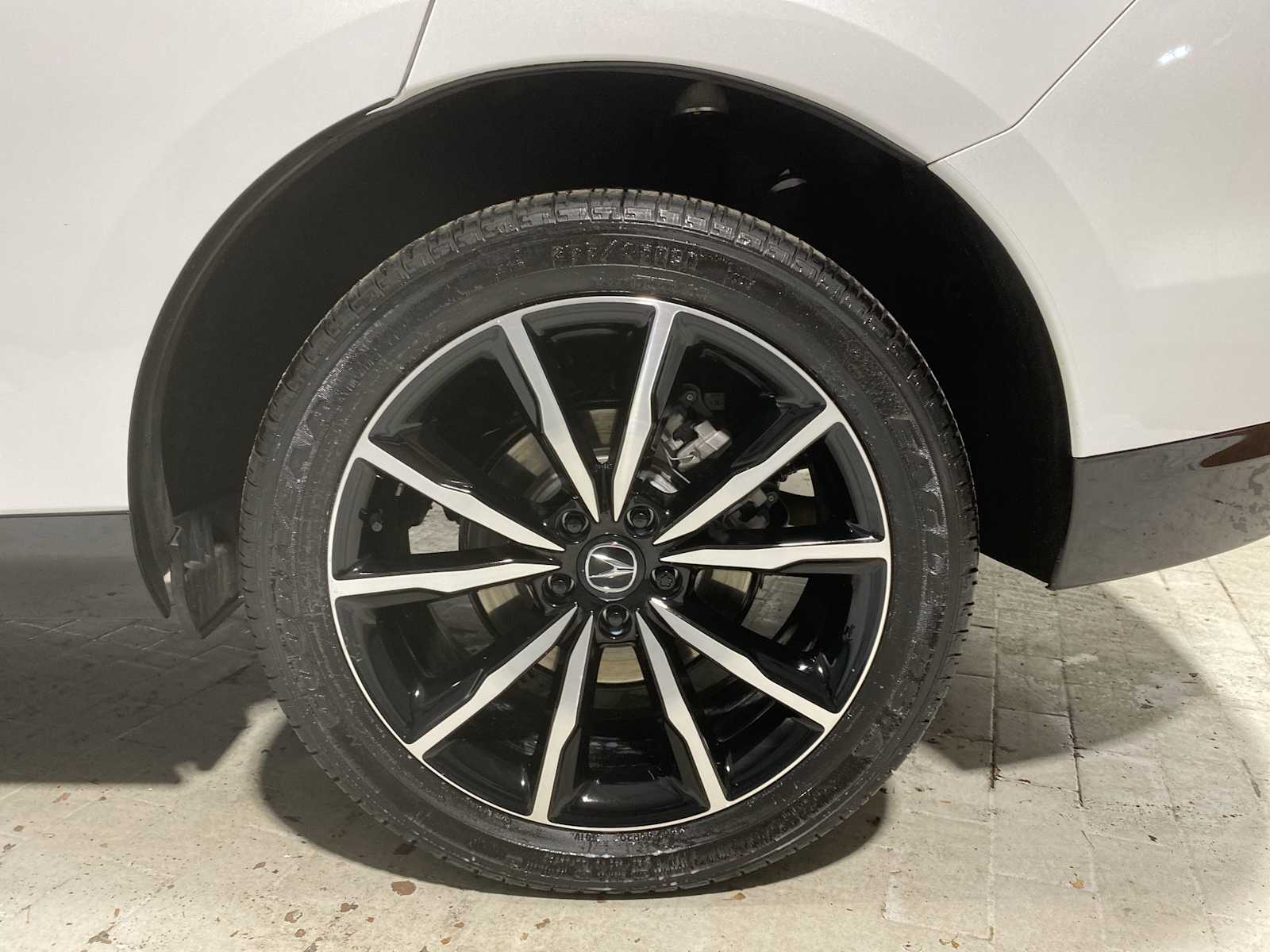 Thumbnail: 2025 Acura RDX - 8