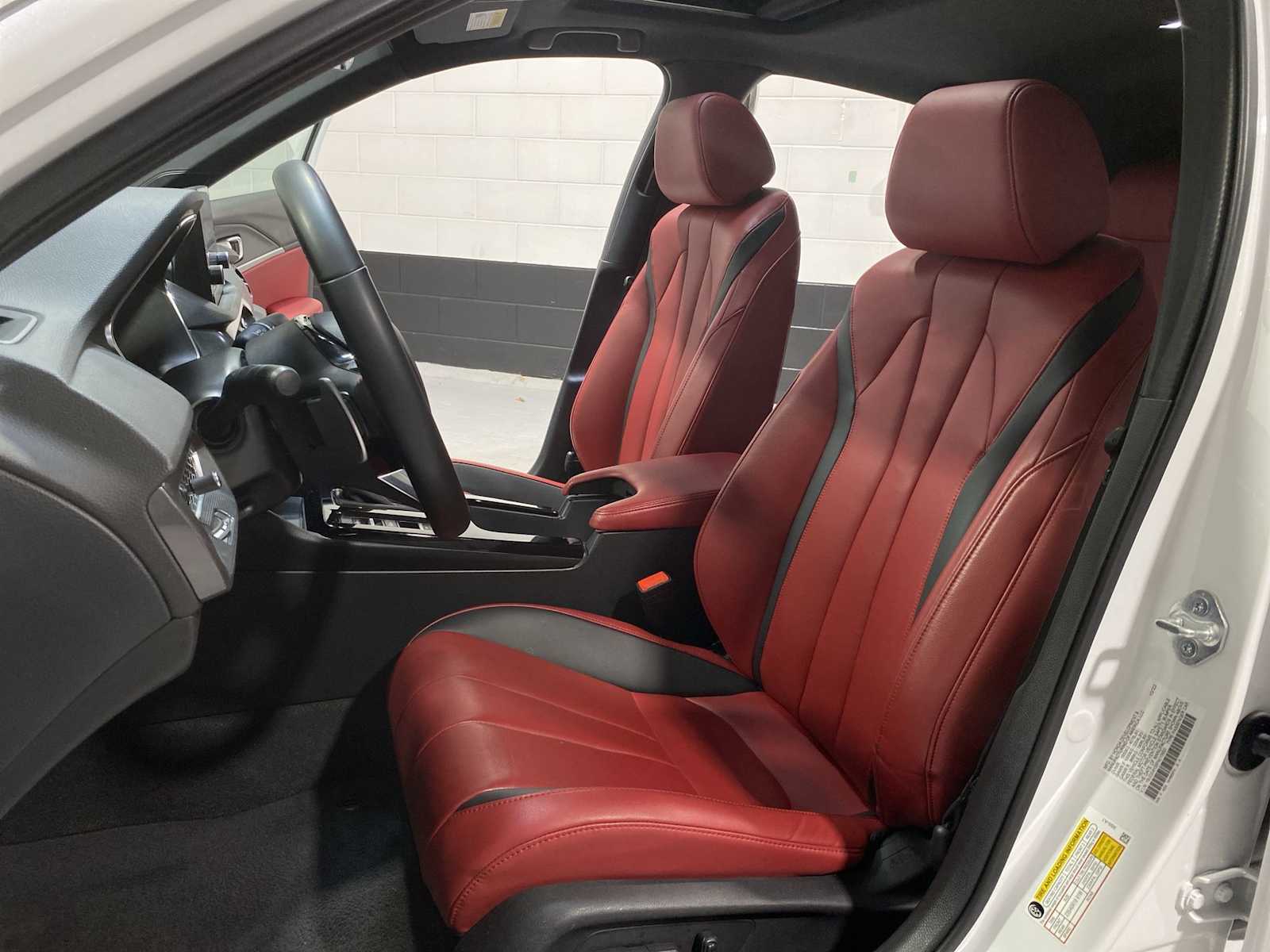 Thumbnail: 2023 Acura Integra - 11