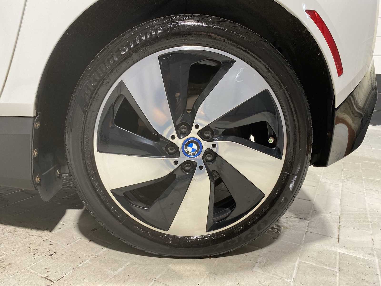 Thumbnail: 2014 BMW i3 - 8
