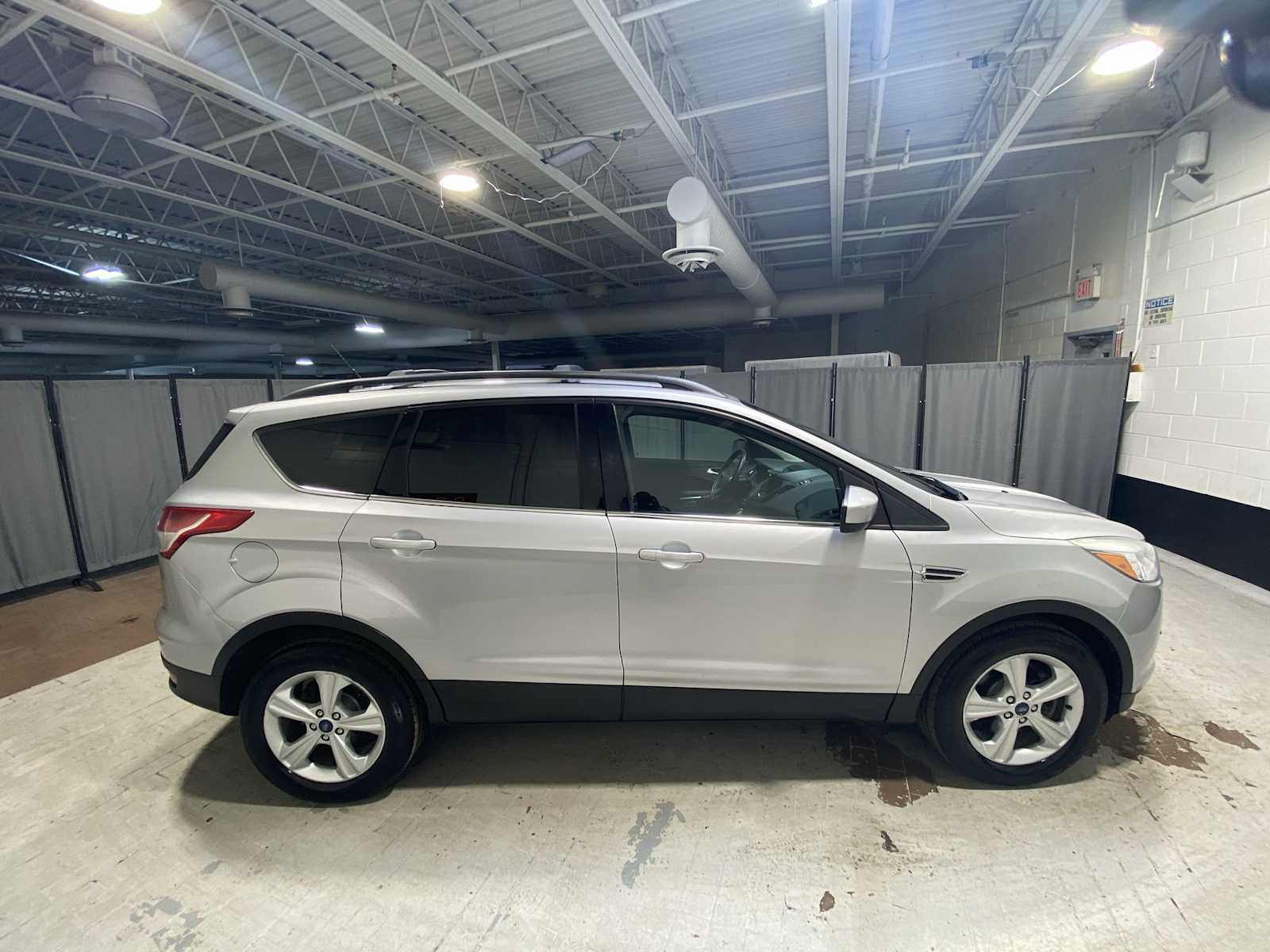 Thumbnail: 2014 Ford Escape - 27