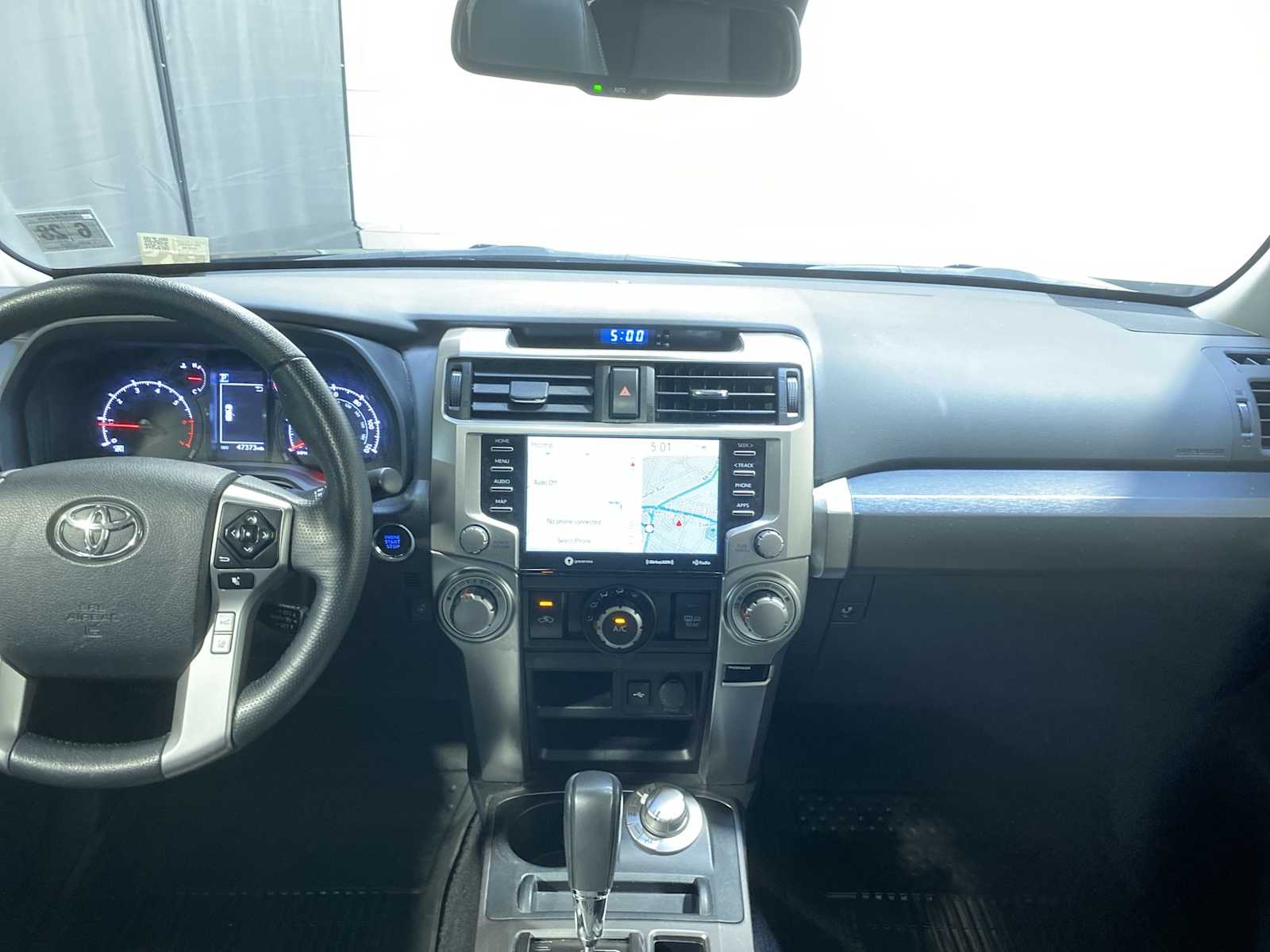 Thumbnail: 2023 Toyota 4Runner - 10