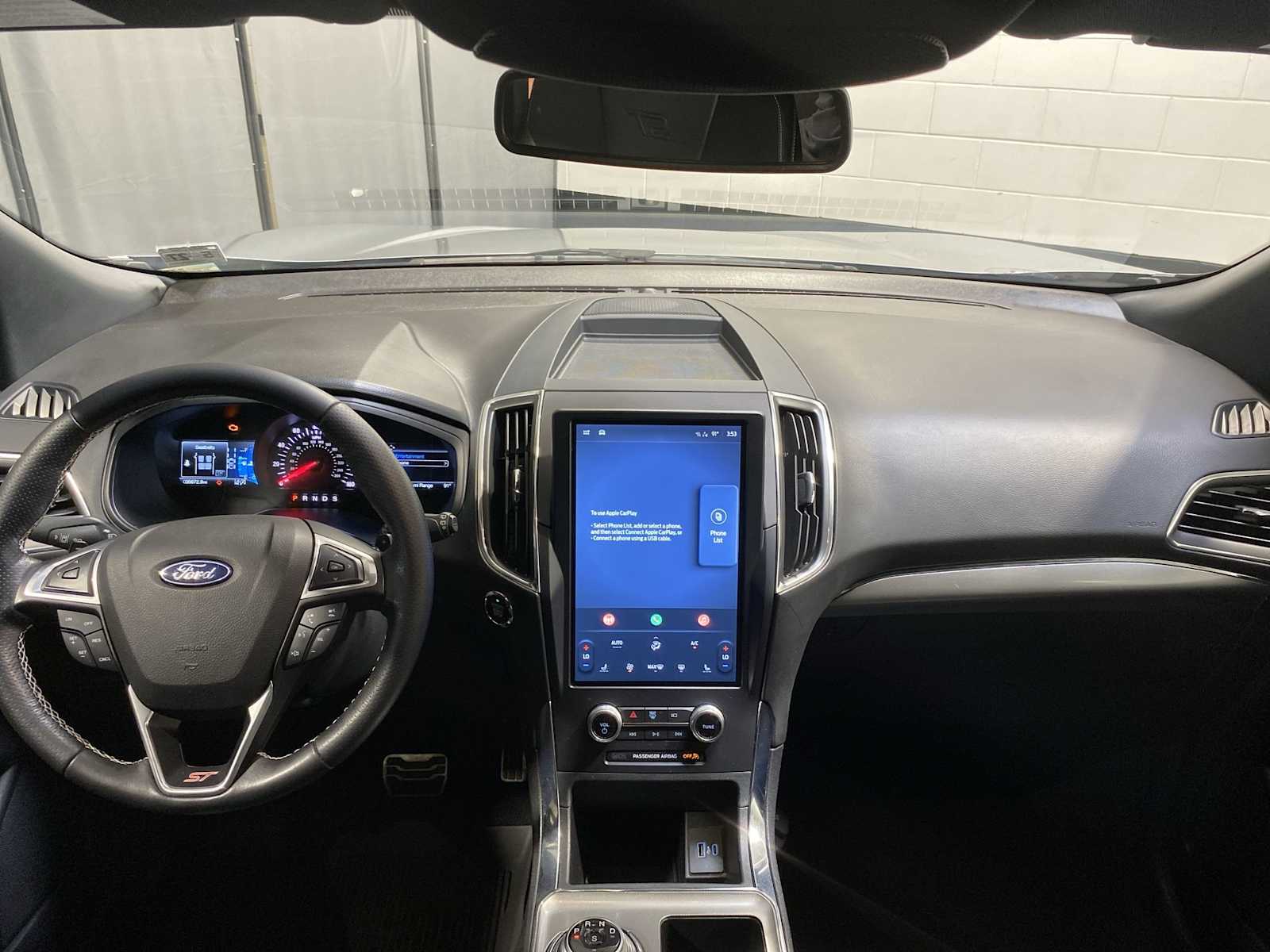 Thumbnail: 2022 Ford Edge - 10