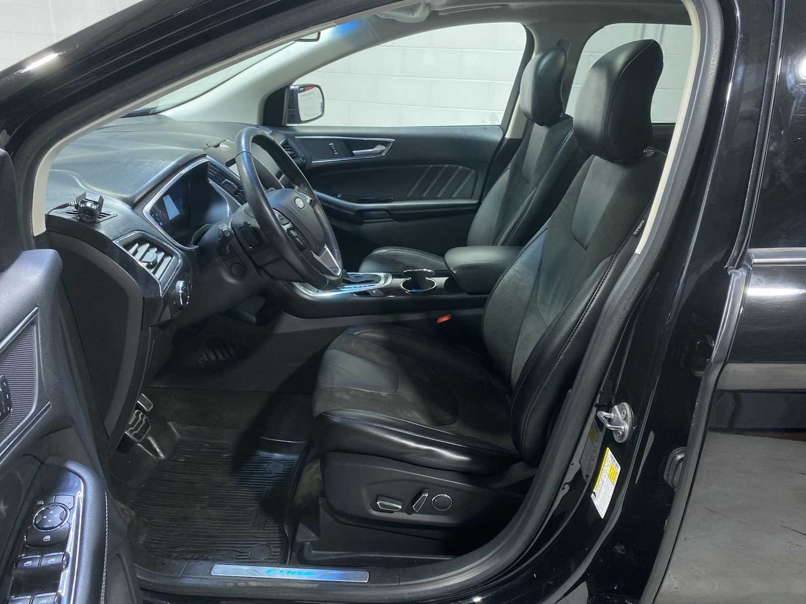 Thumbnail: 2018 Ford Edge - 2