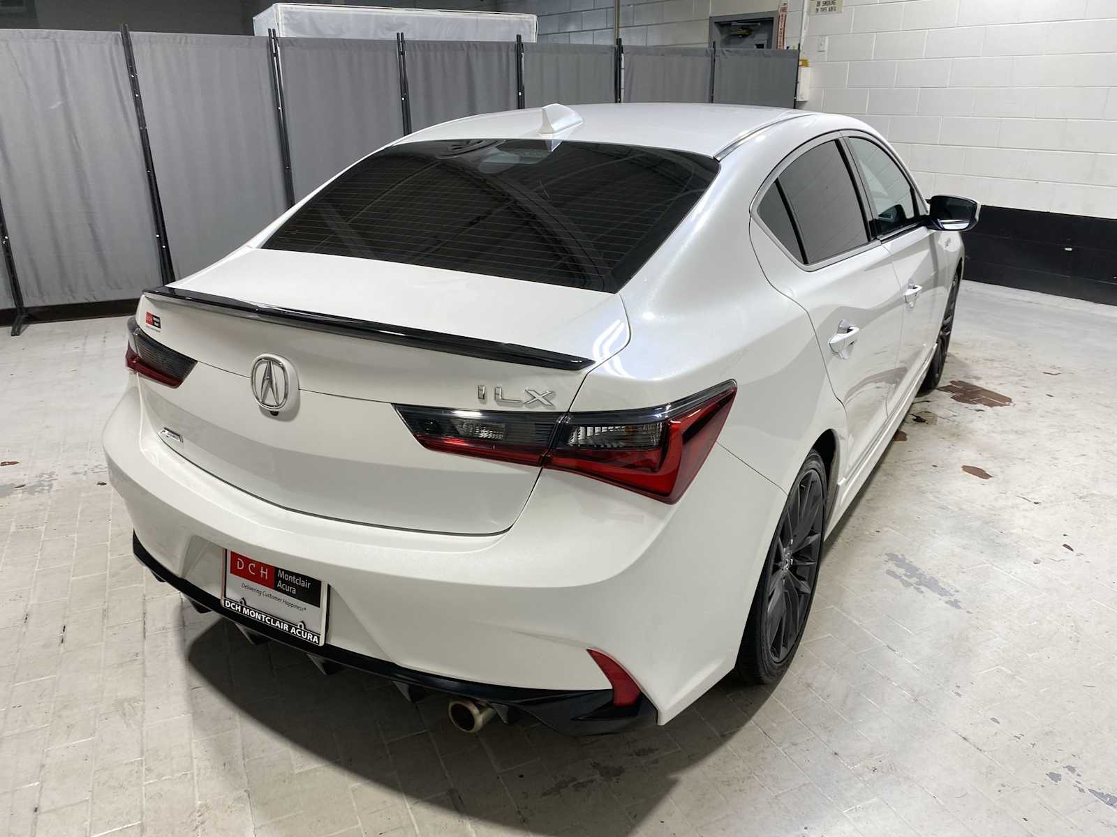 Thumbnail: 2020 Acura ILX - 26