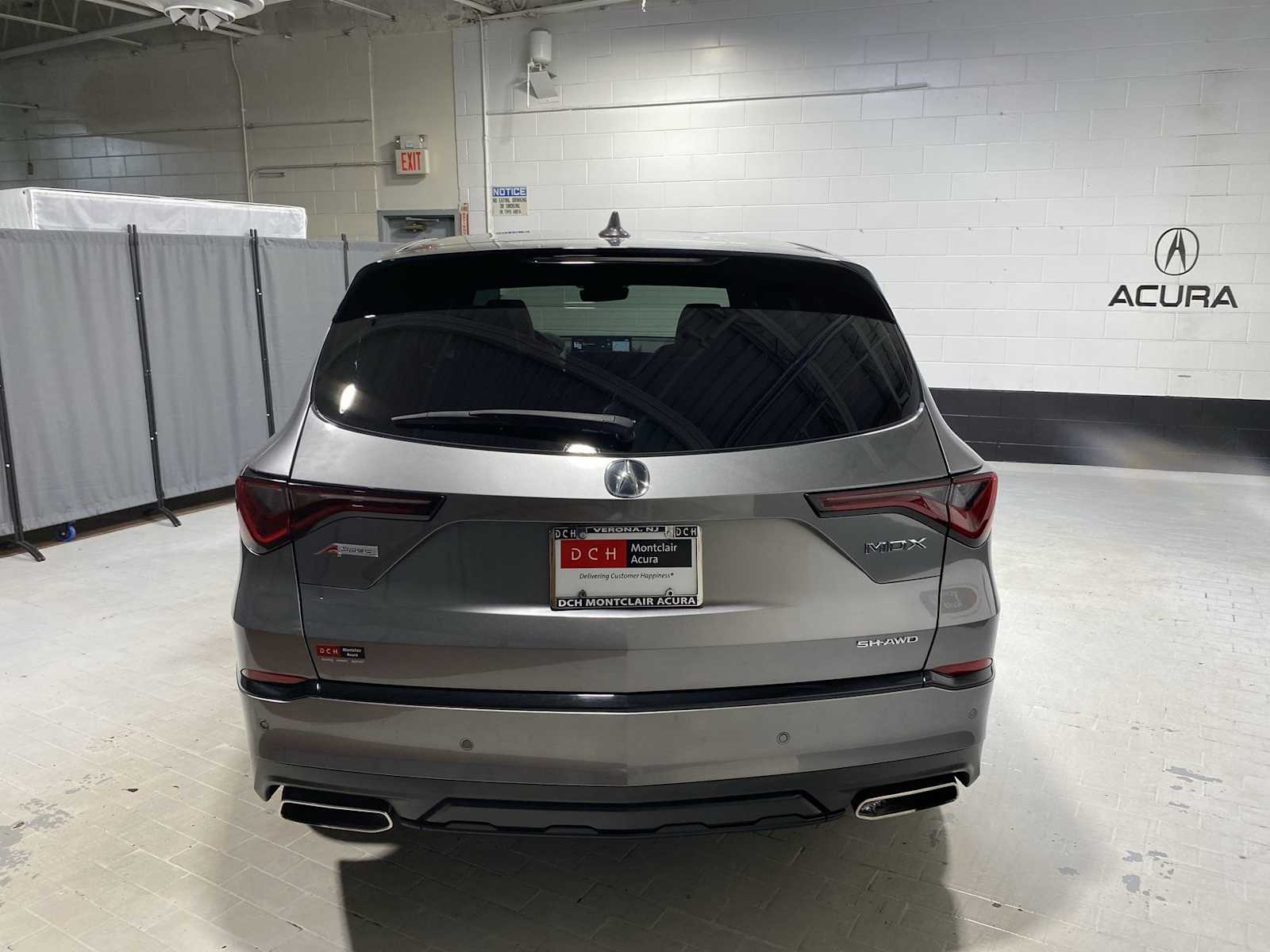 Thumbnail: 2023 Acura MDX - 5