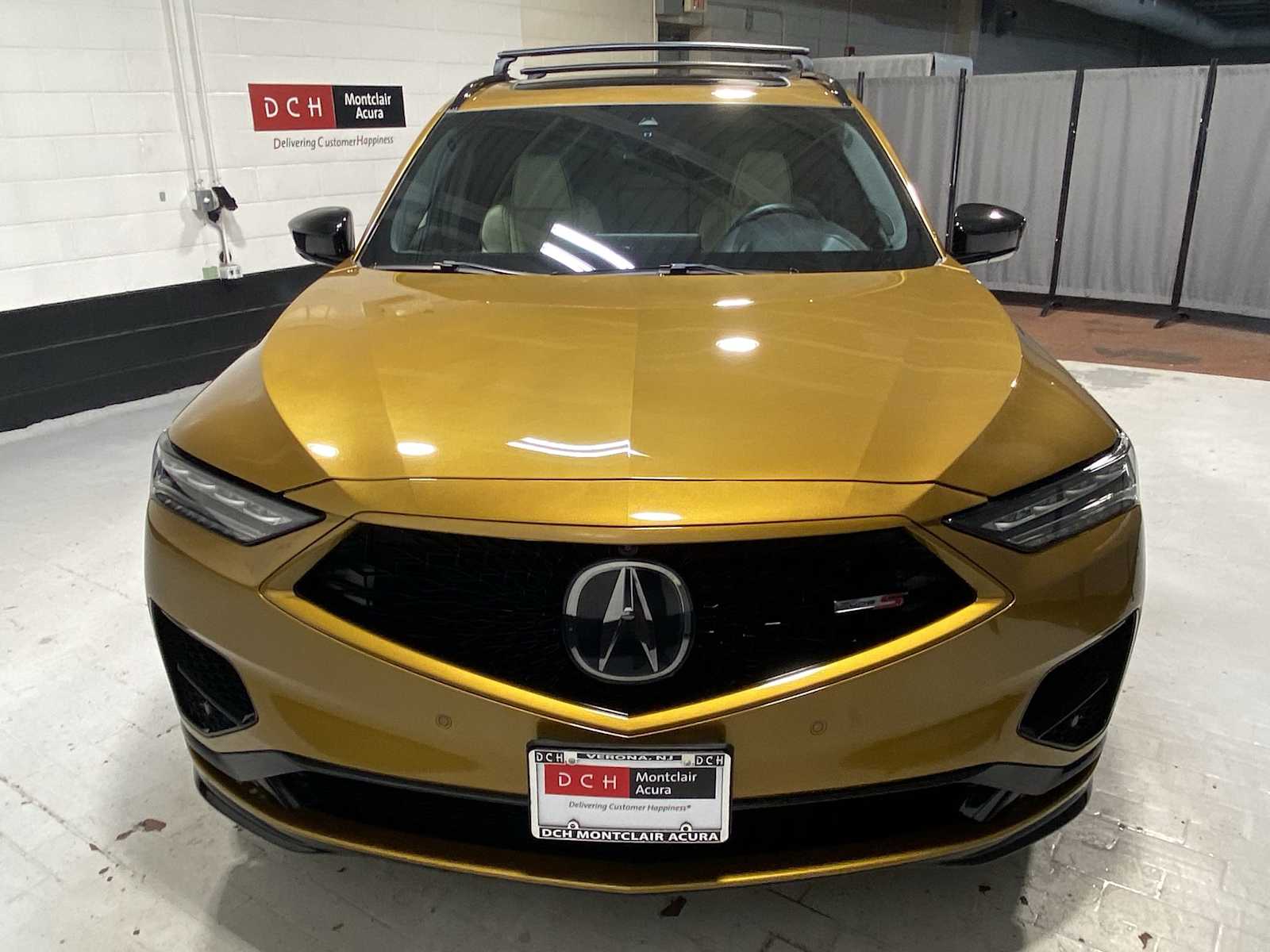 Thumbnail: 2022 Acura MDX - 6