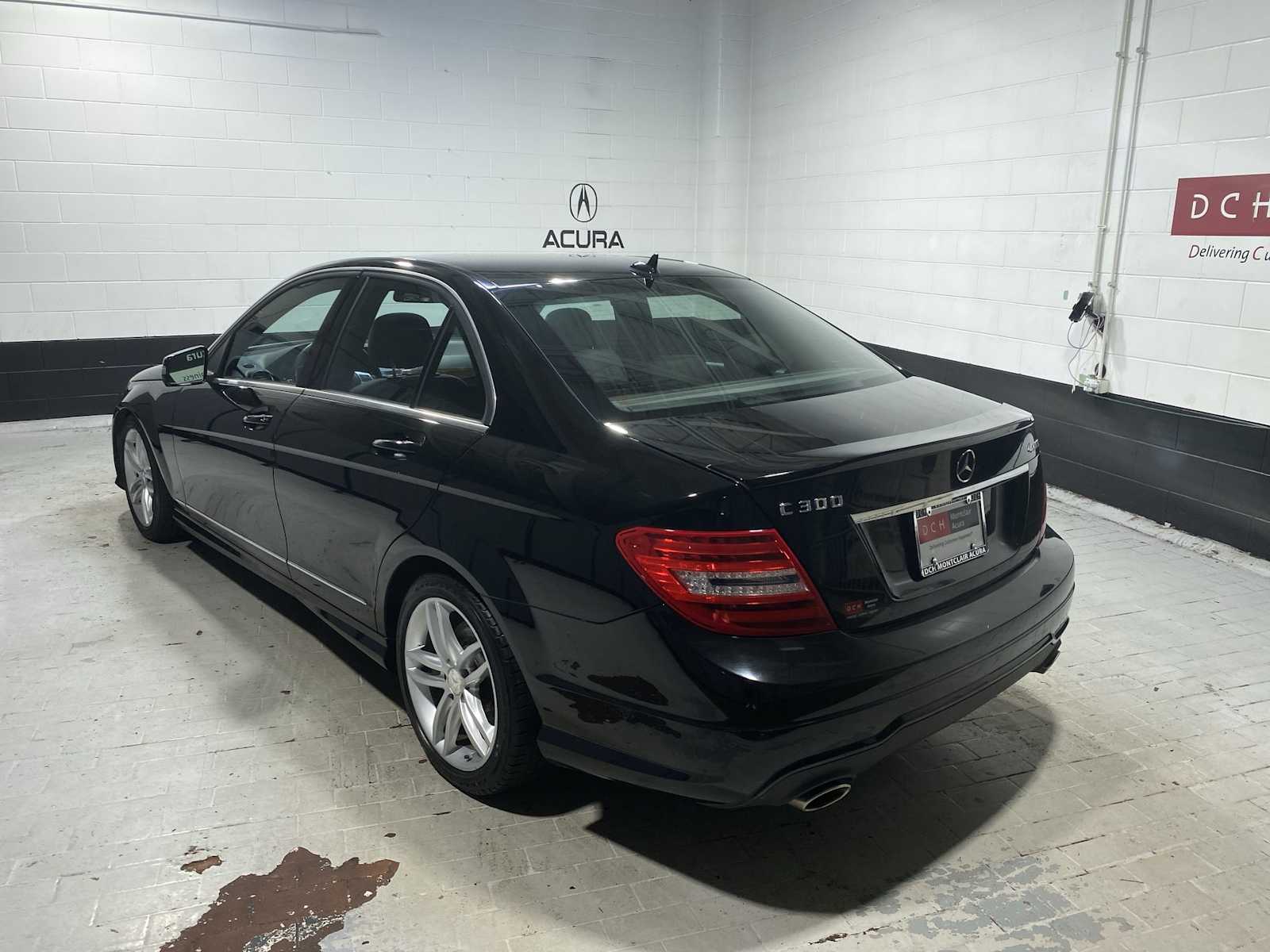 Thumbnail: 2013 Mercedes-Benz C-Class - 3