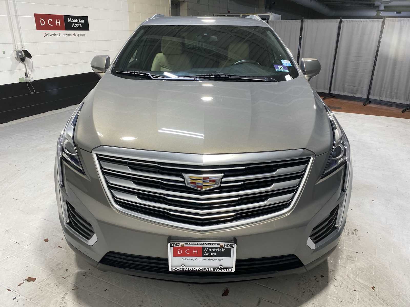 Thumbnail: 2018 Cadillac XT5 - 6