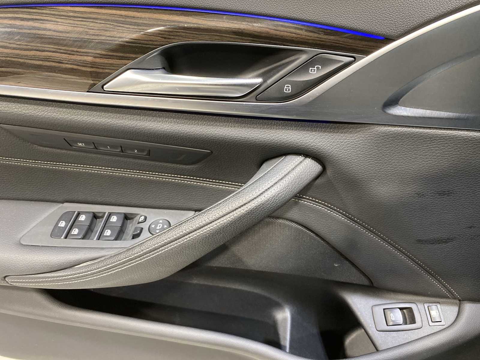 Thumbnail: 2019 BMW 5 Series - 23