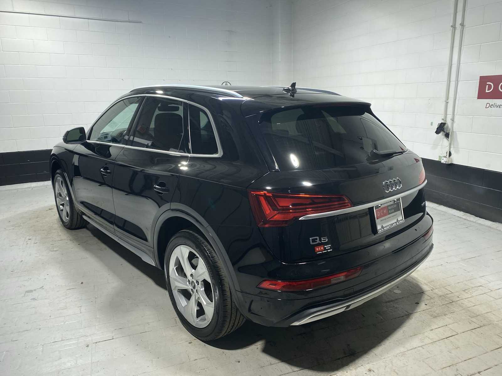 Thumbnail: 2021 Audi Q5 - 4