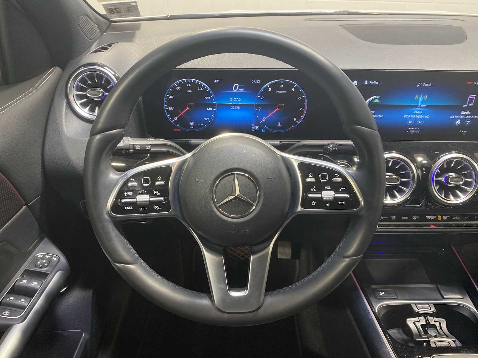 Thumbnail: 2023 Mercedes-Benz GLA - 15