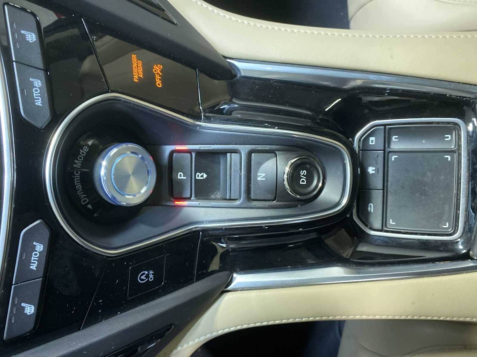 Thumbnail: 2023 Acura RDX - 17