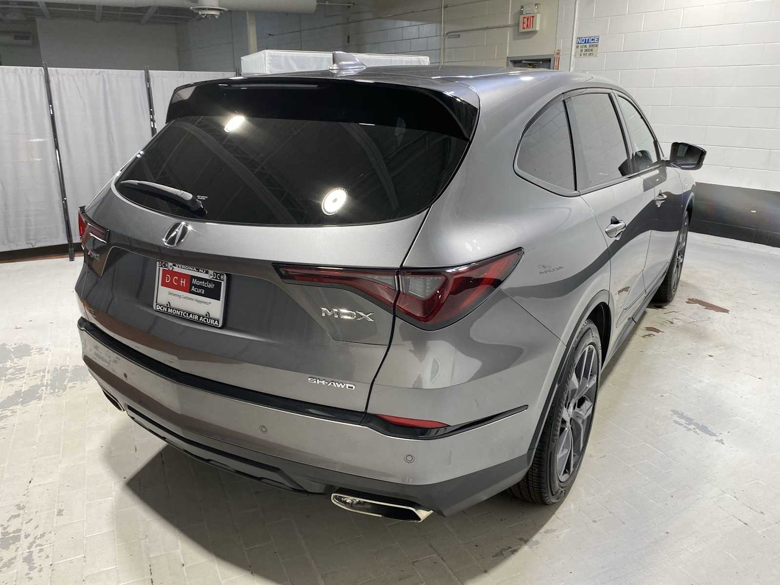 Thumbnail: 2023 Acura MDX - 26