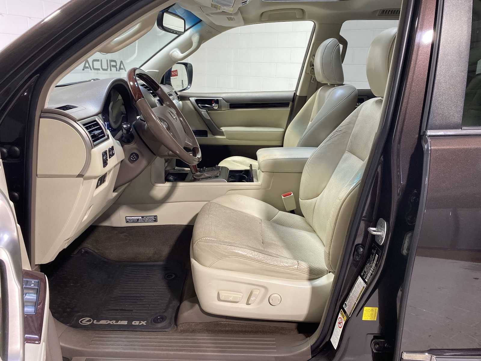 Thumbnail: 2015 Lexus GX - 2