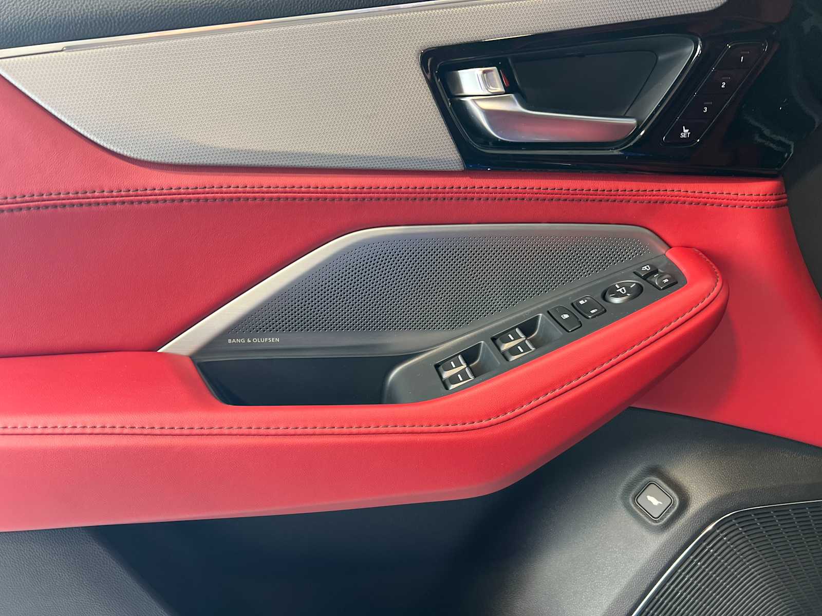 Thumbnail: 2026 Acura MDX - 23