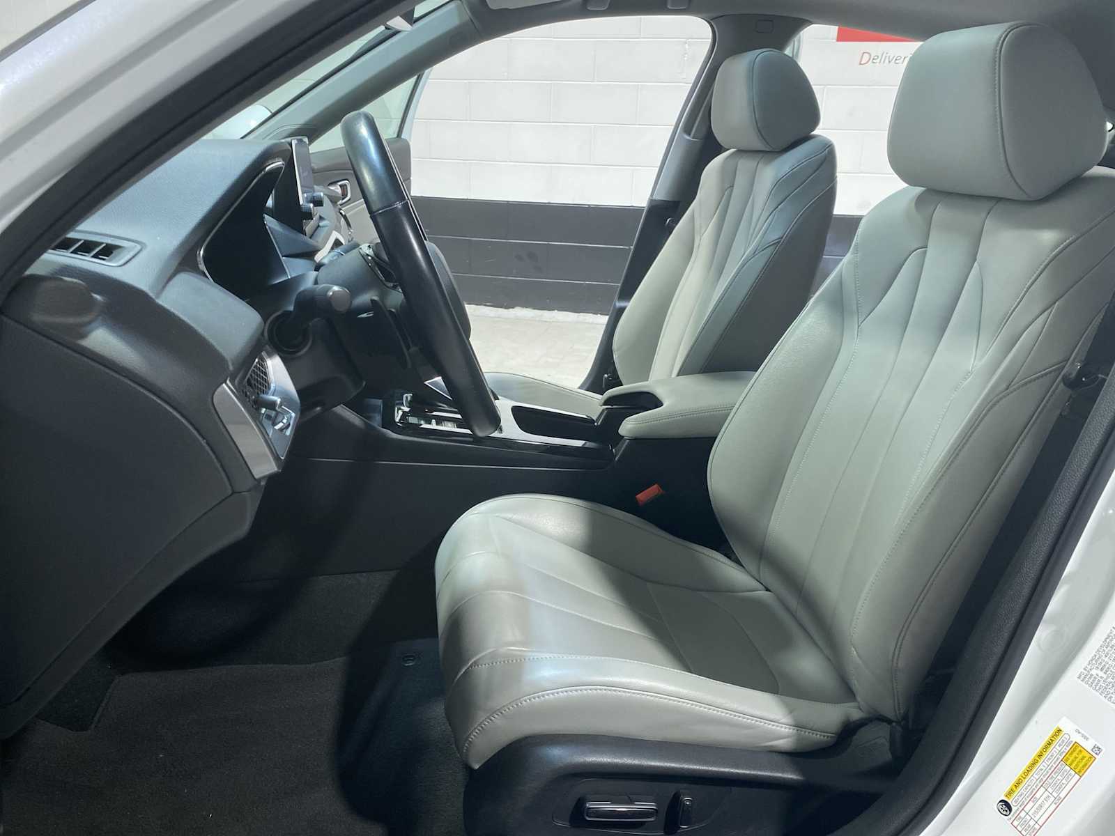 Thumbnail: 2023 Acura Integra - 11