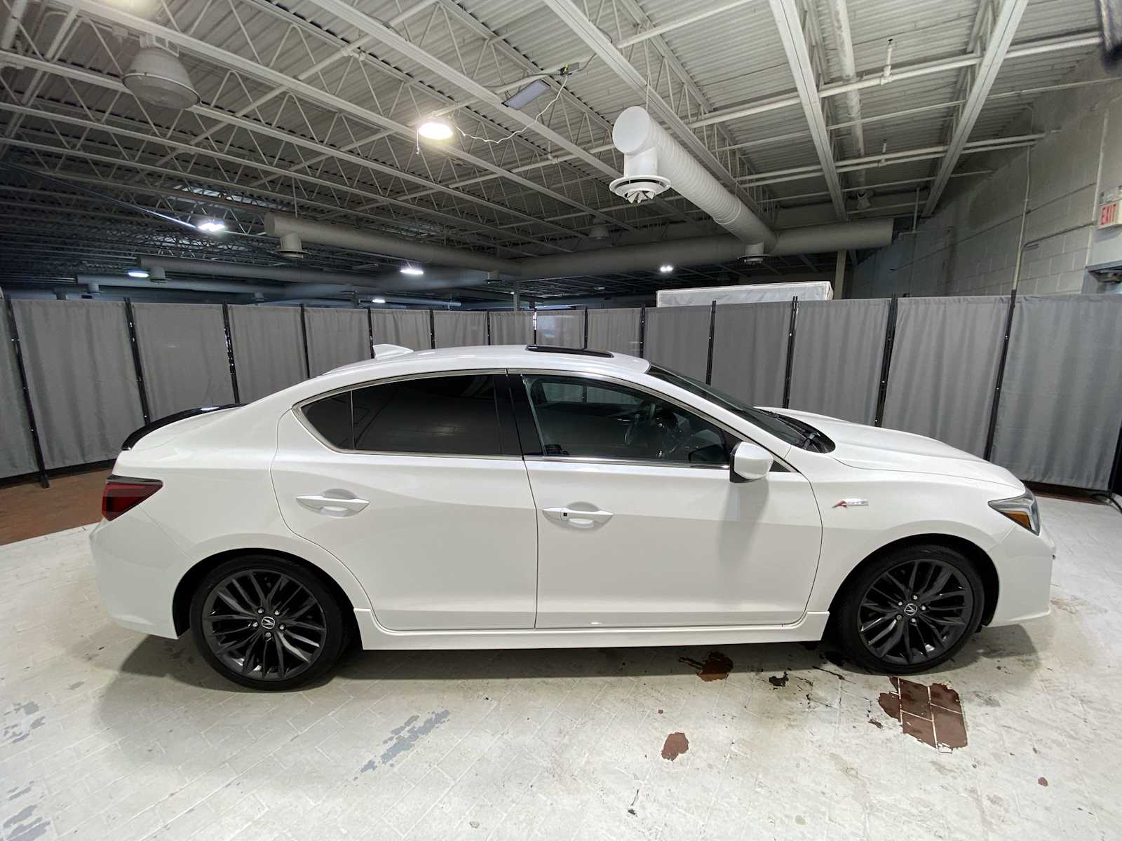 Thumbnail: 2020 Acura ILX - 27
