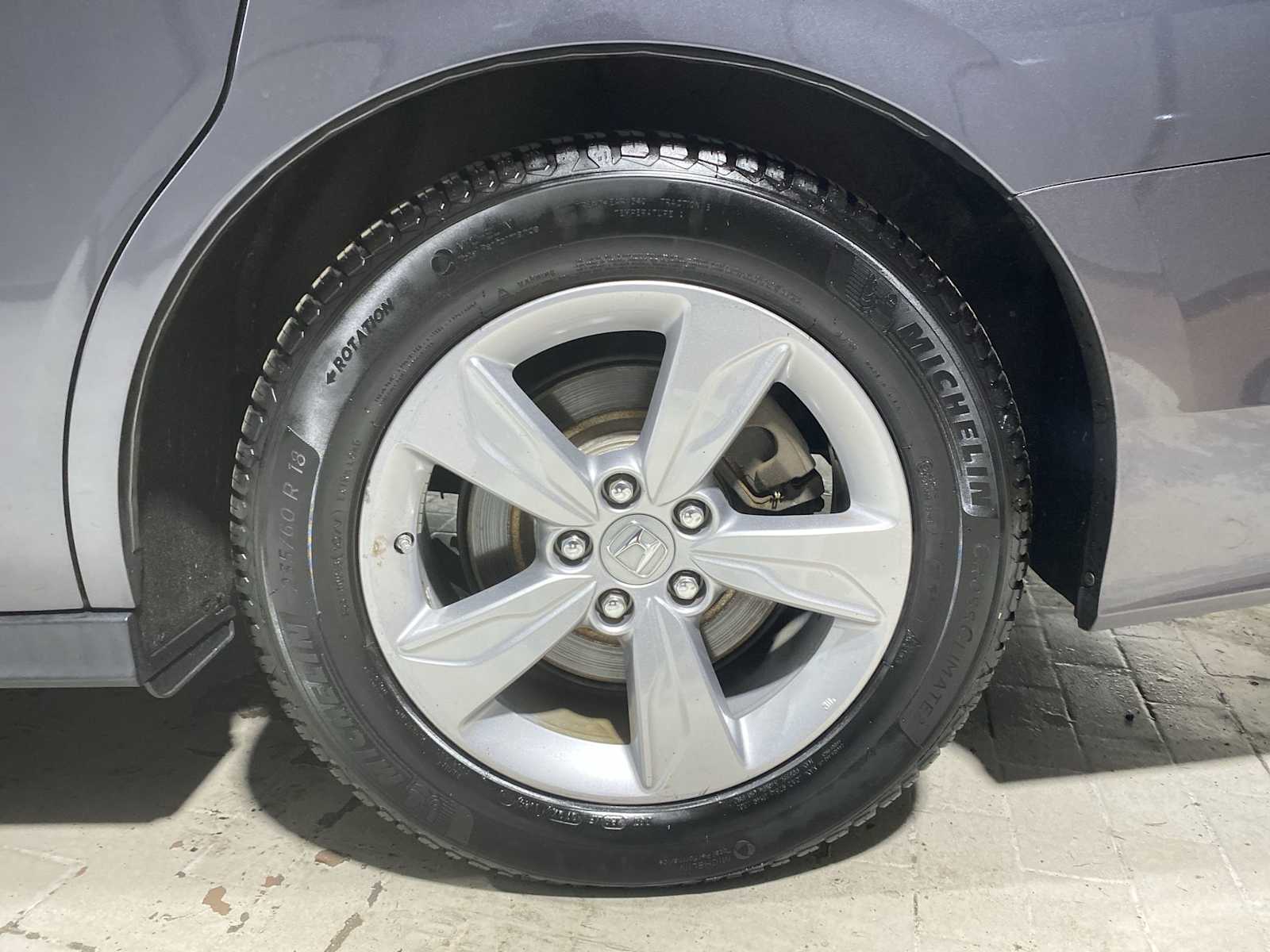 Thumbnail: 2019 Honda Odyssey - 8