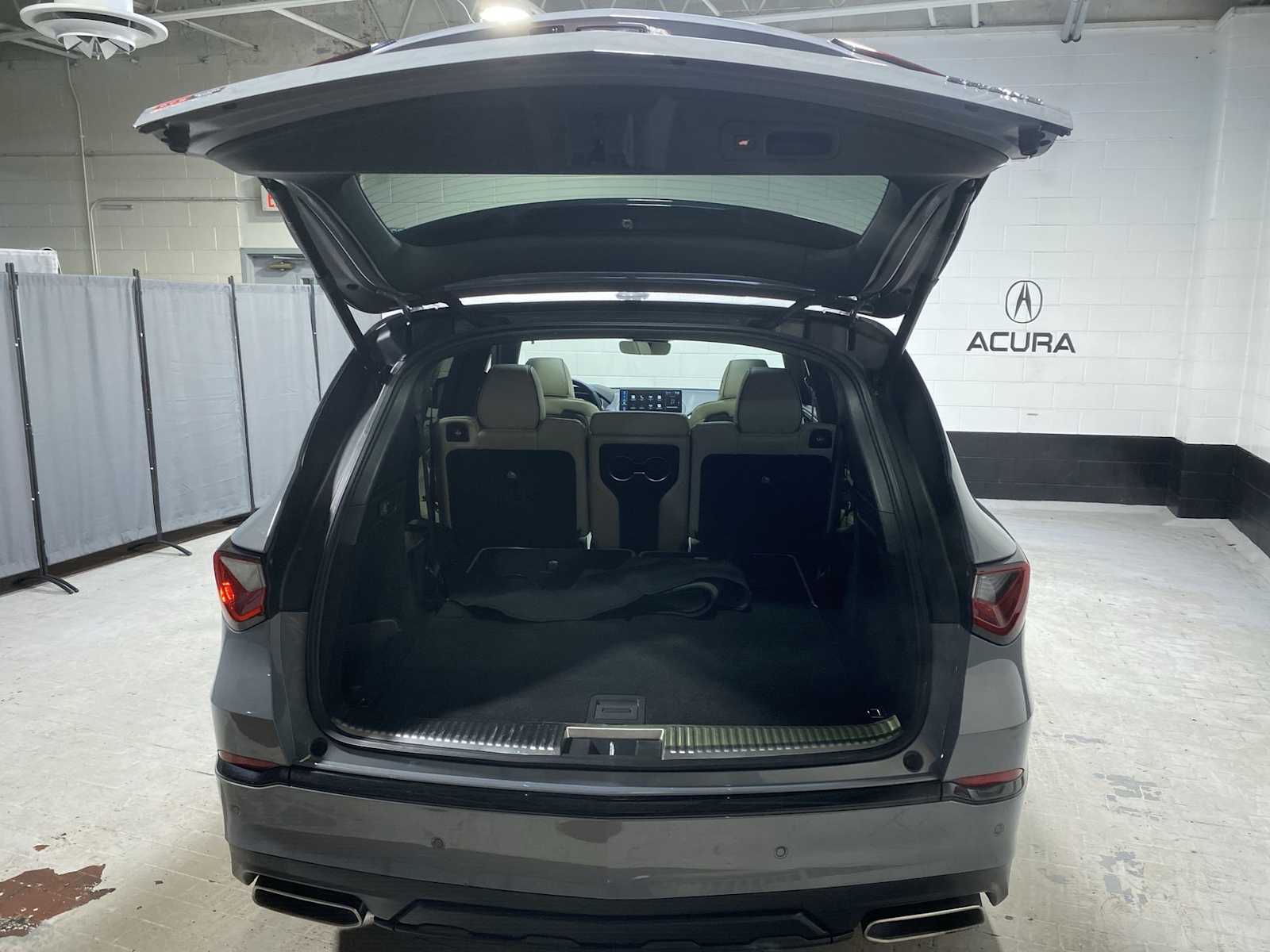 Thumbnail: 2025 Acura MDX - 19