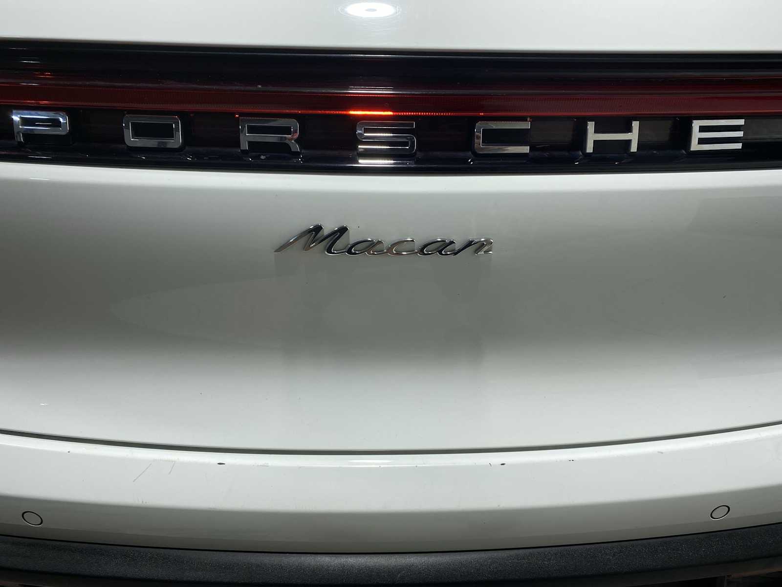 Thumbnail: 2023 Porsche Macan - 7
