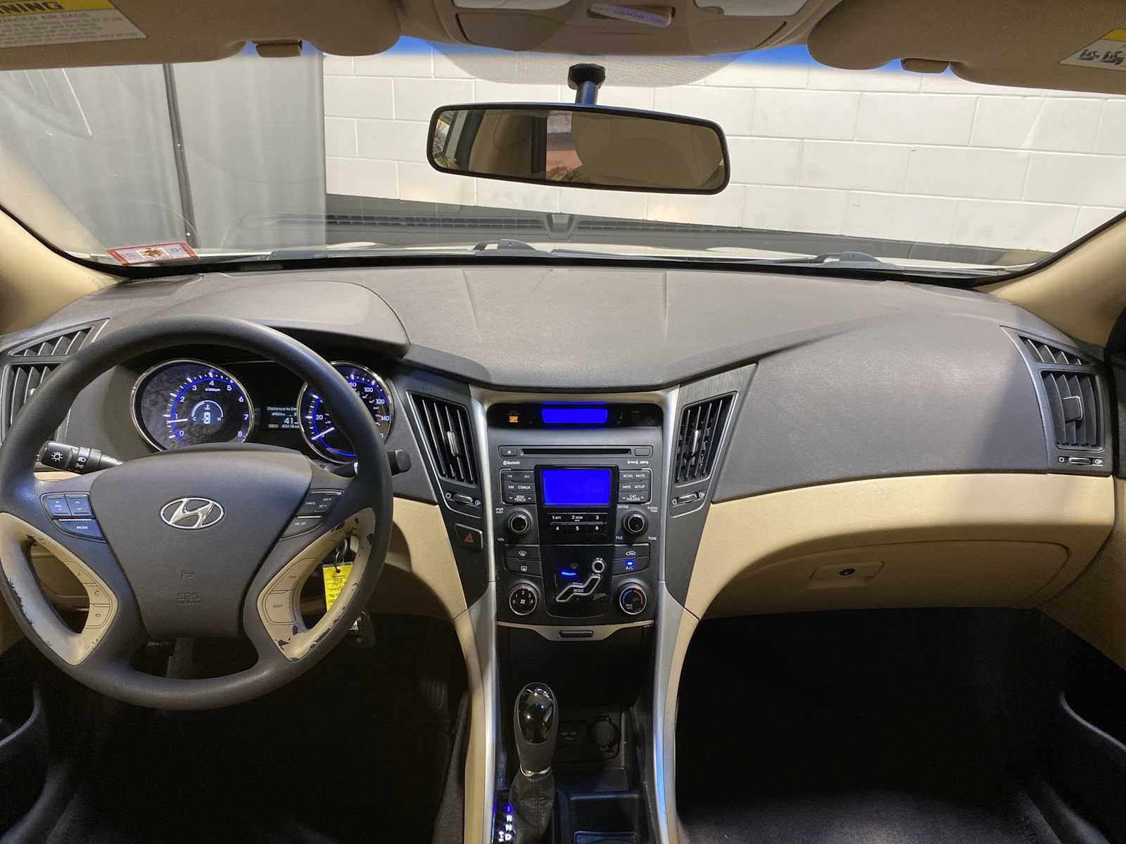 Thumbnail: 2011 Hyundai Sonata - 10