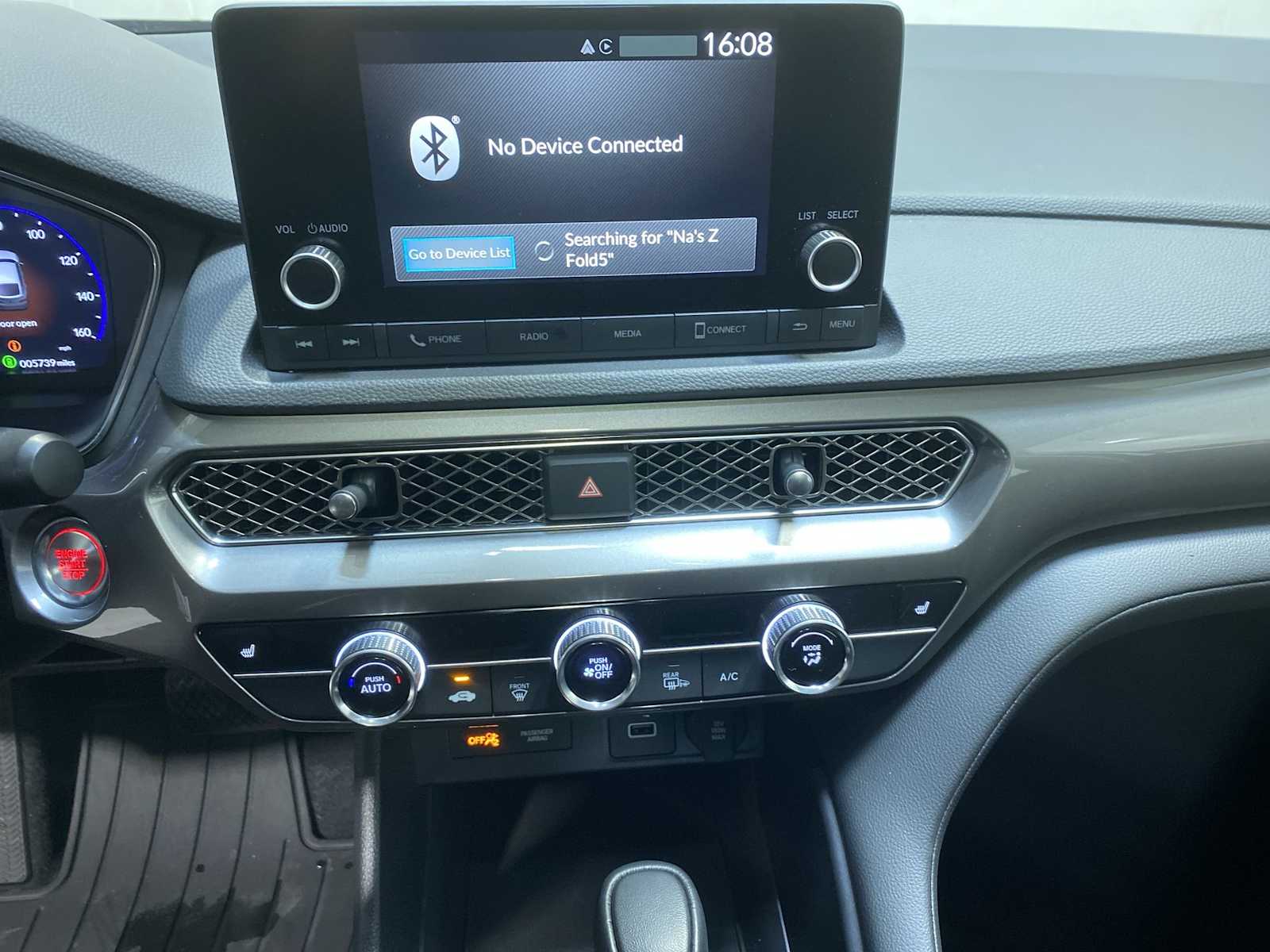 Thumbnail: 2023 Acura Integra - 16