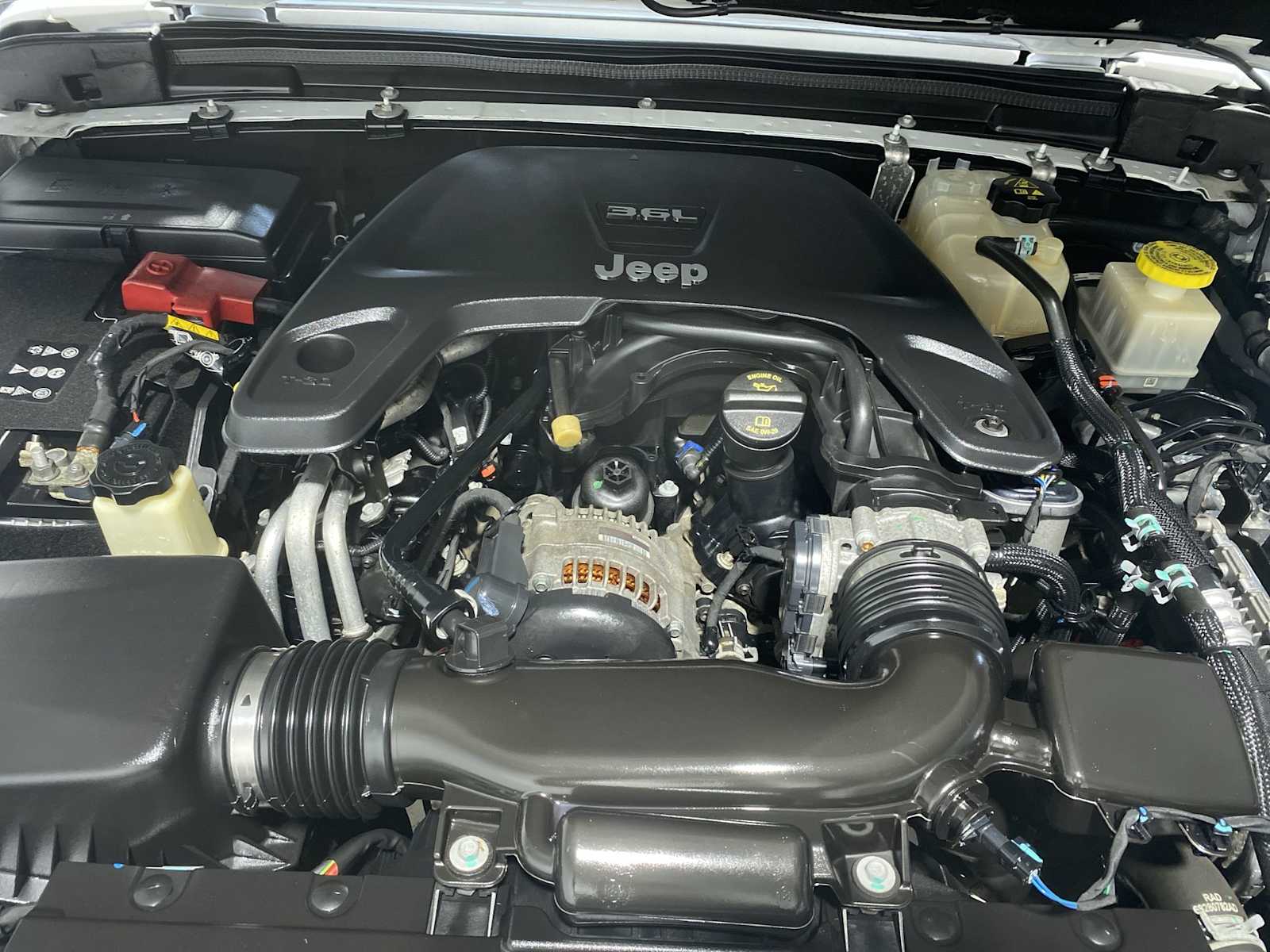 Thumbnail: 2020 Jeep Gladiator - 8