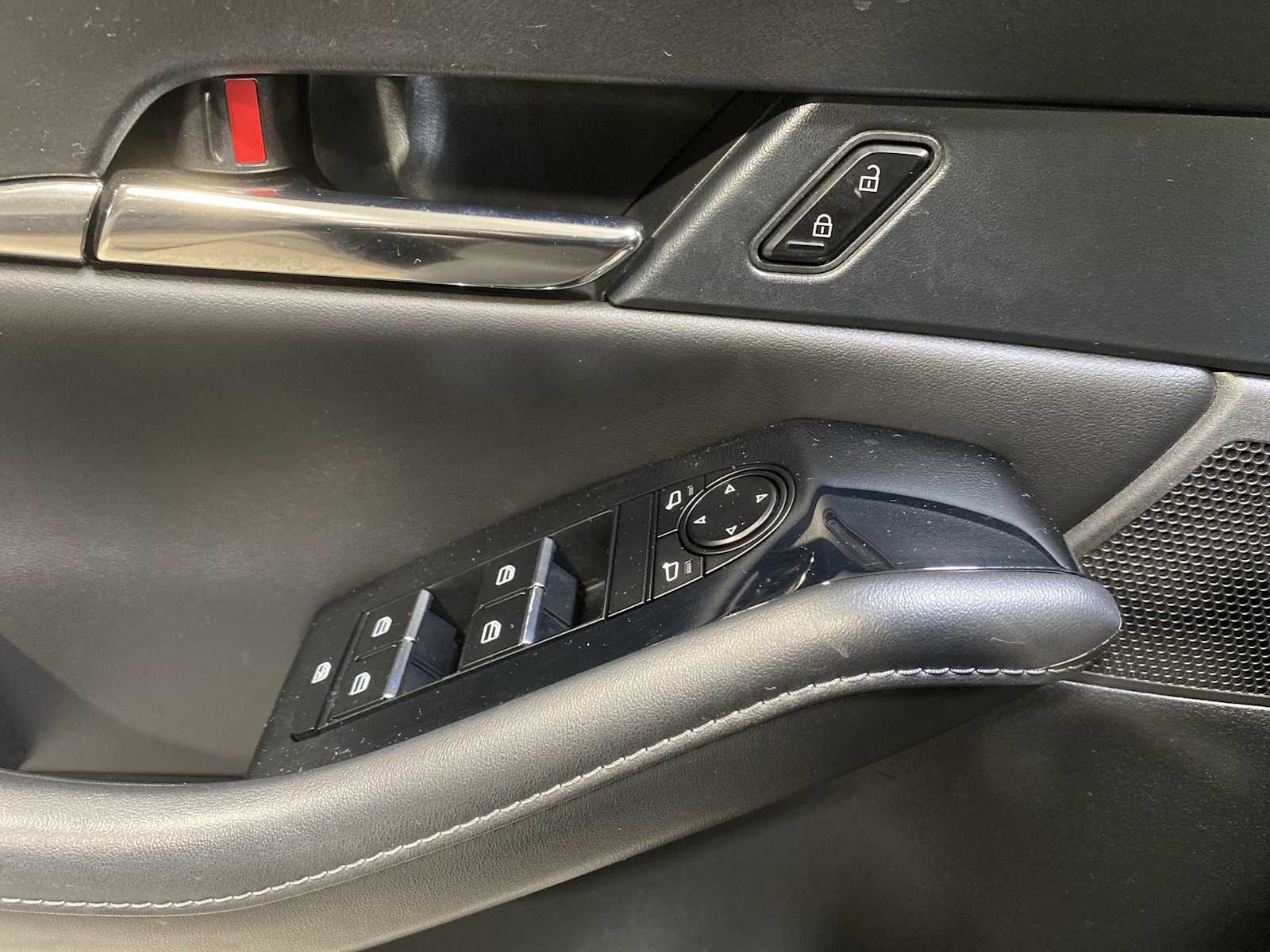 Thumbnail: 2023 Mazda CX-30 - 22