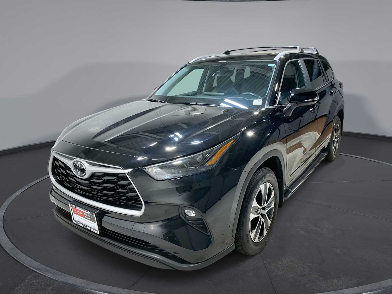 Thumbnail: 2023 Toyota Highlander - 1