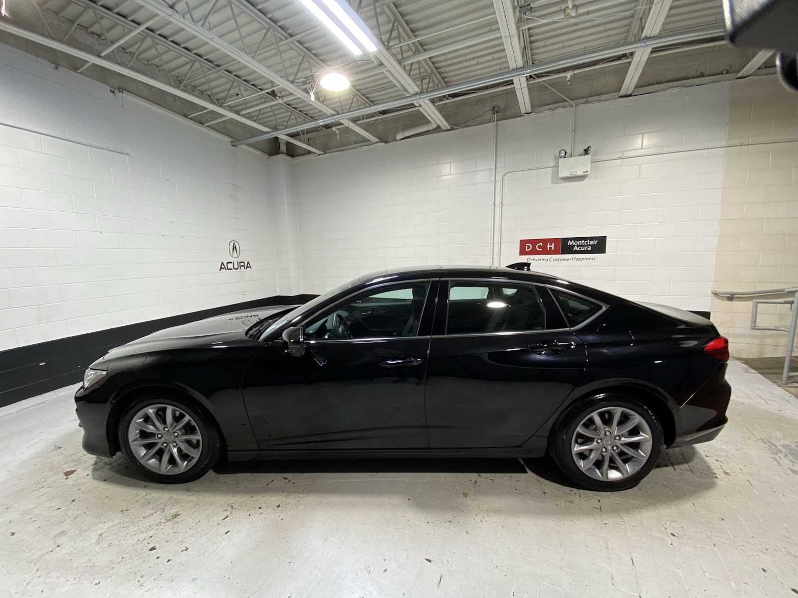 Thumbnail: 2023 Acura TLX - 3