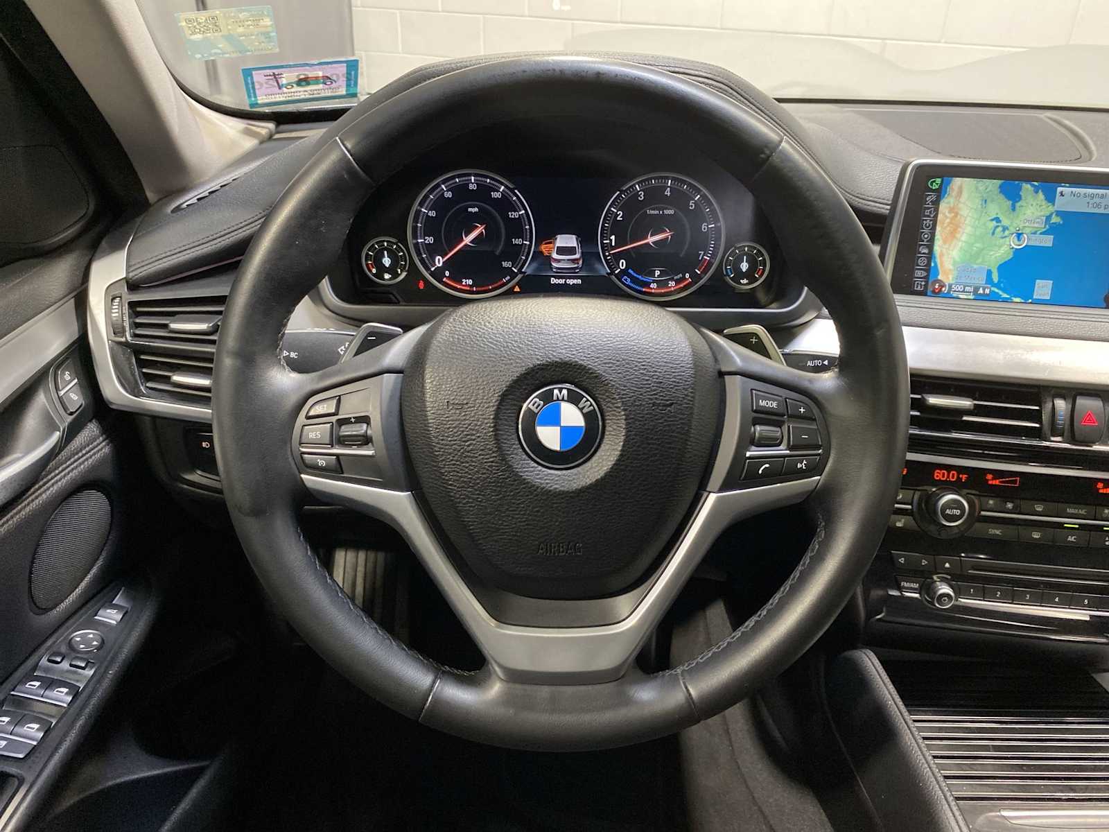 Thumbnail: 2015 BMW X6 - 15