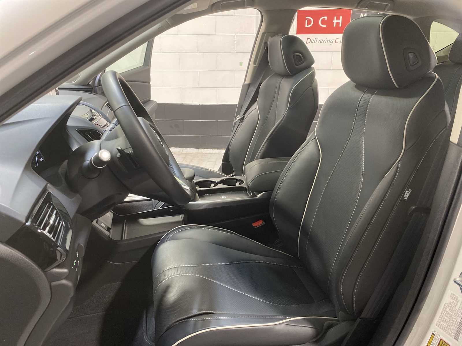 Thumbnail: 2025 Acura RDX - 11