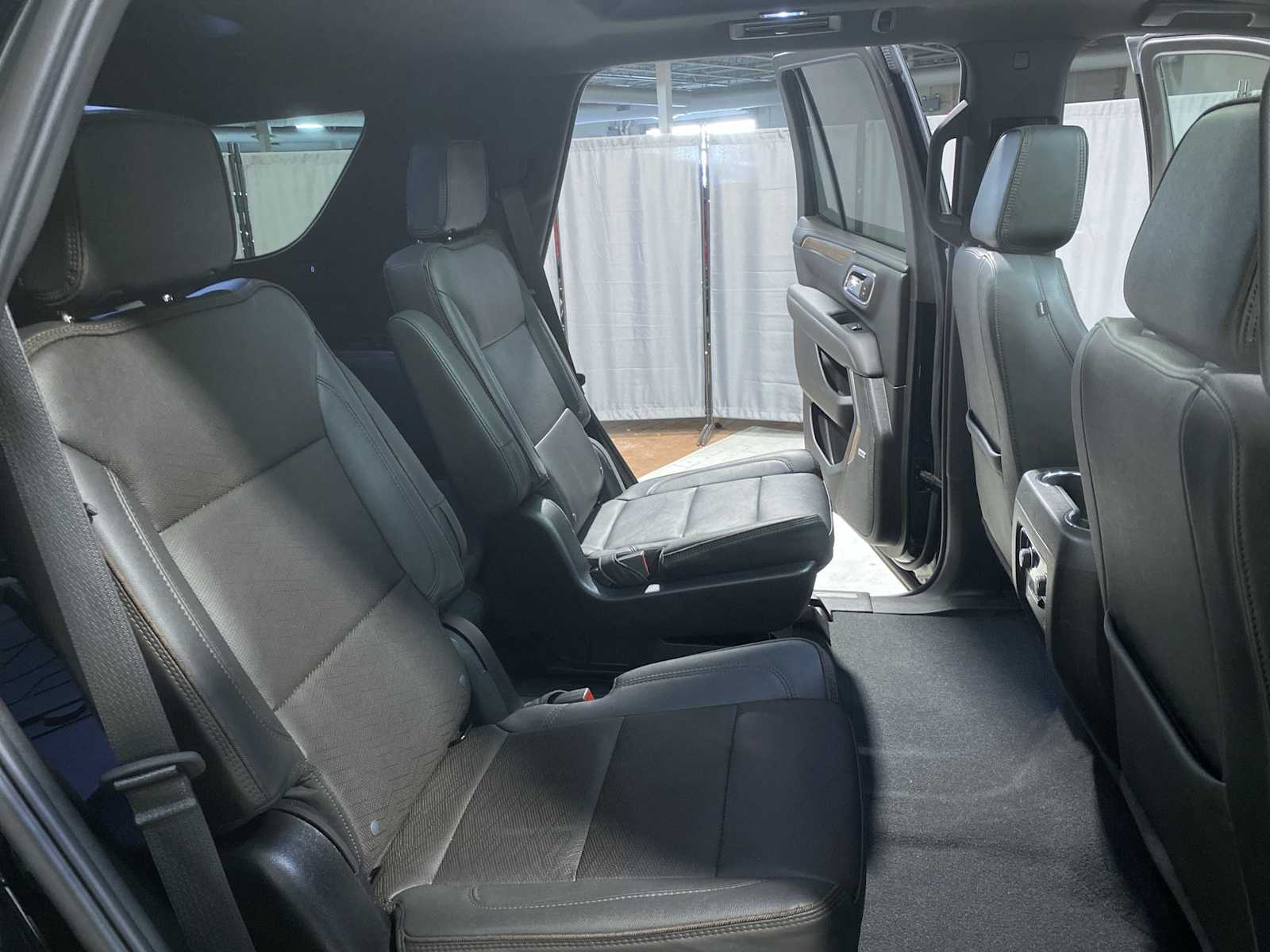 Thumbnail: 2023 Chevrolet Tahoe - 13