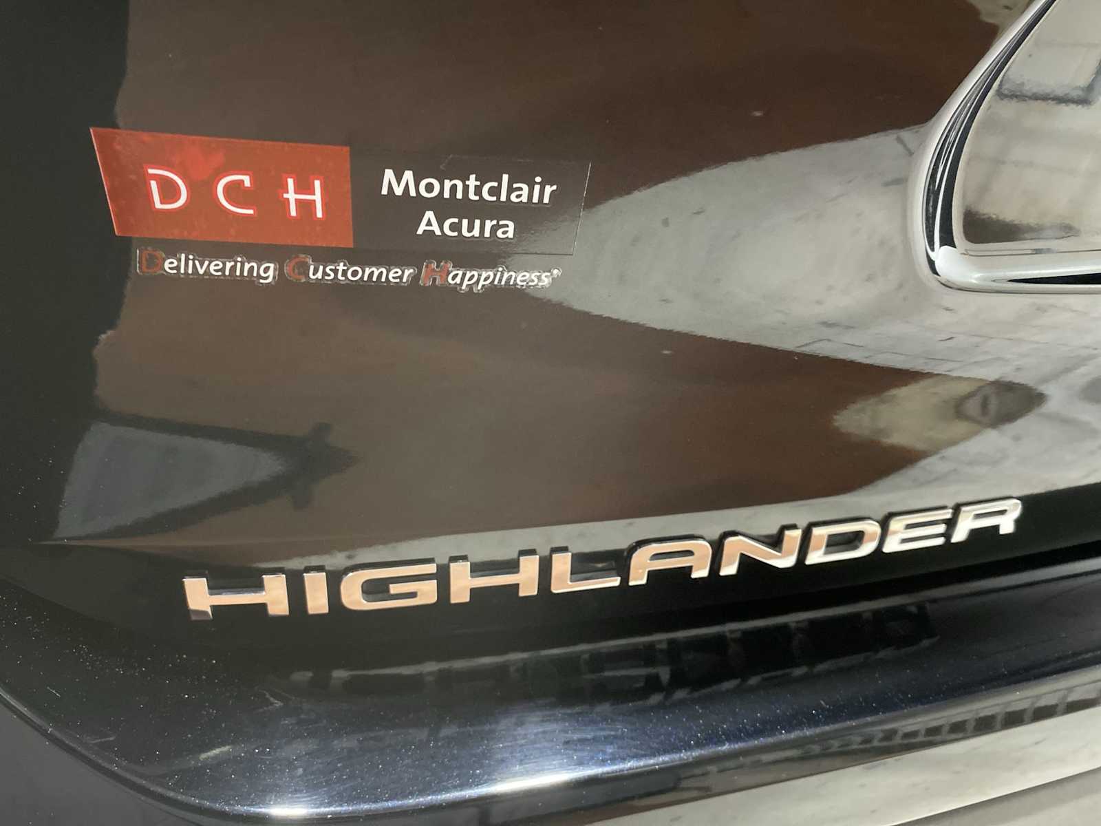 Thumbnail: 2023 Toyota Highlander - 7