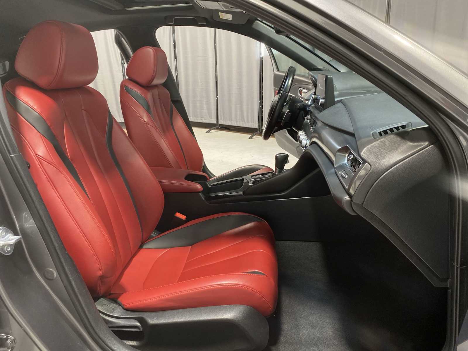 Thumbnail: 2023 Acura Integra - 14