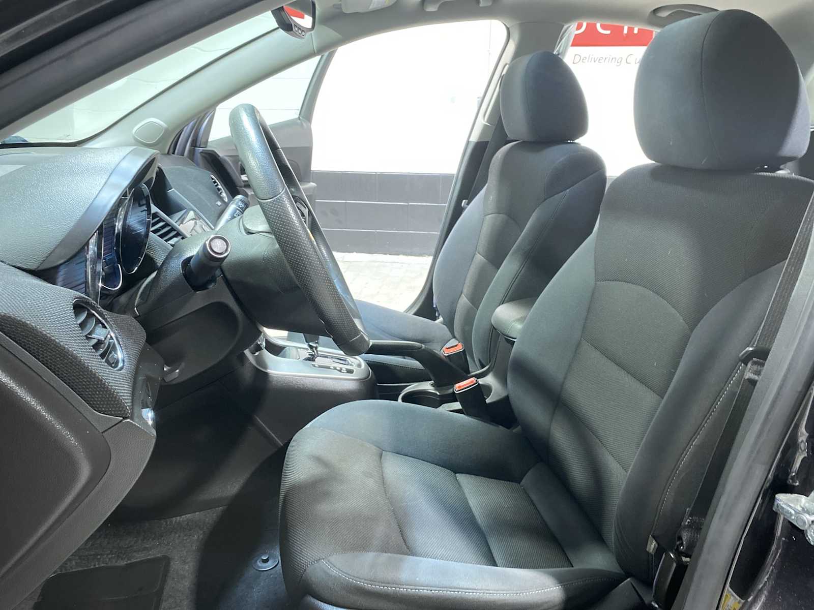 Thumbnail: 2016 Chevrolet Cruze - 11