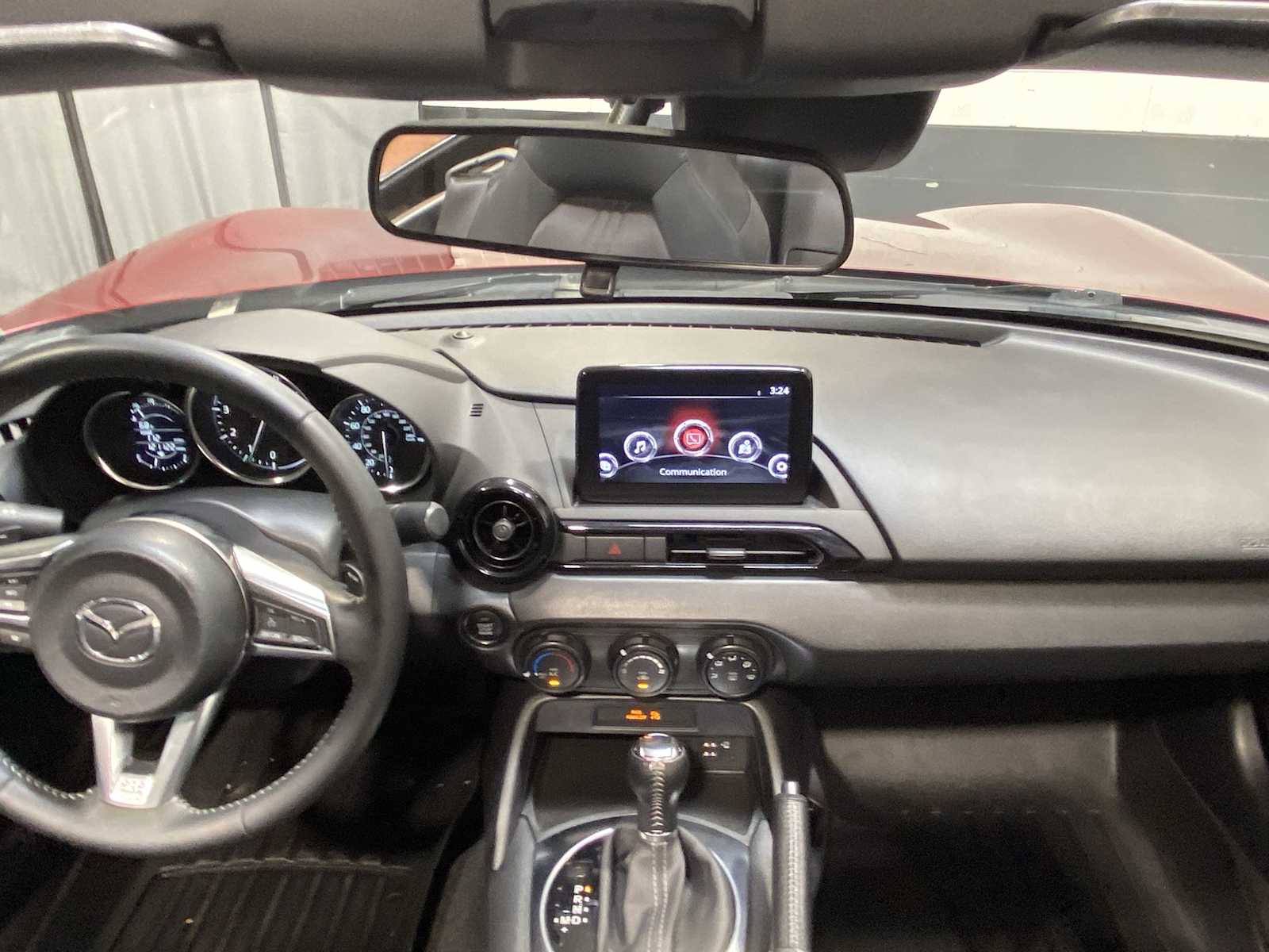 Thumbnail: 2021 Mazda MX-5 Miata - 10