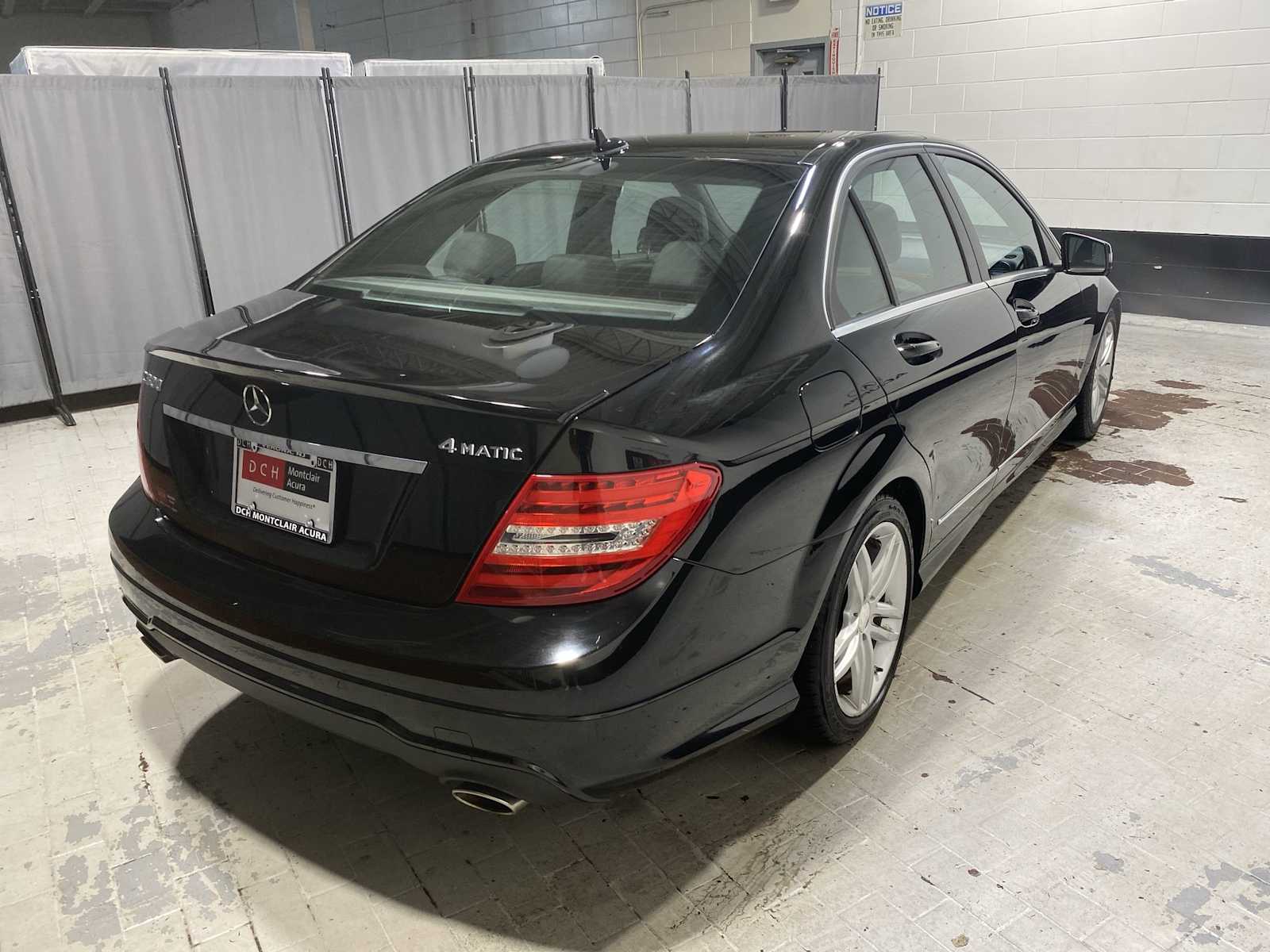 Thumbnail: 2013 Mercedes-Benz C-Class - 25