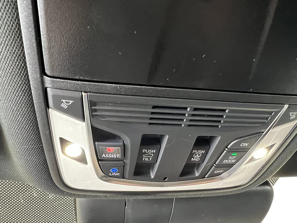 2025 Acura RDX Base 27