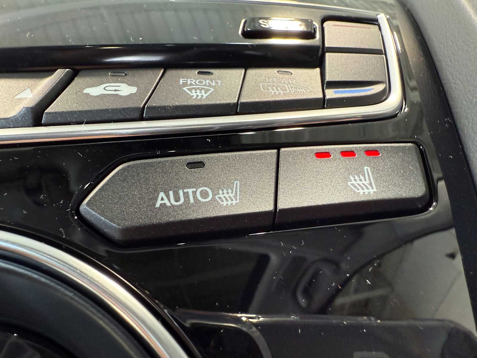 Thumbnail: 2026 Acura RDX - 19