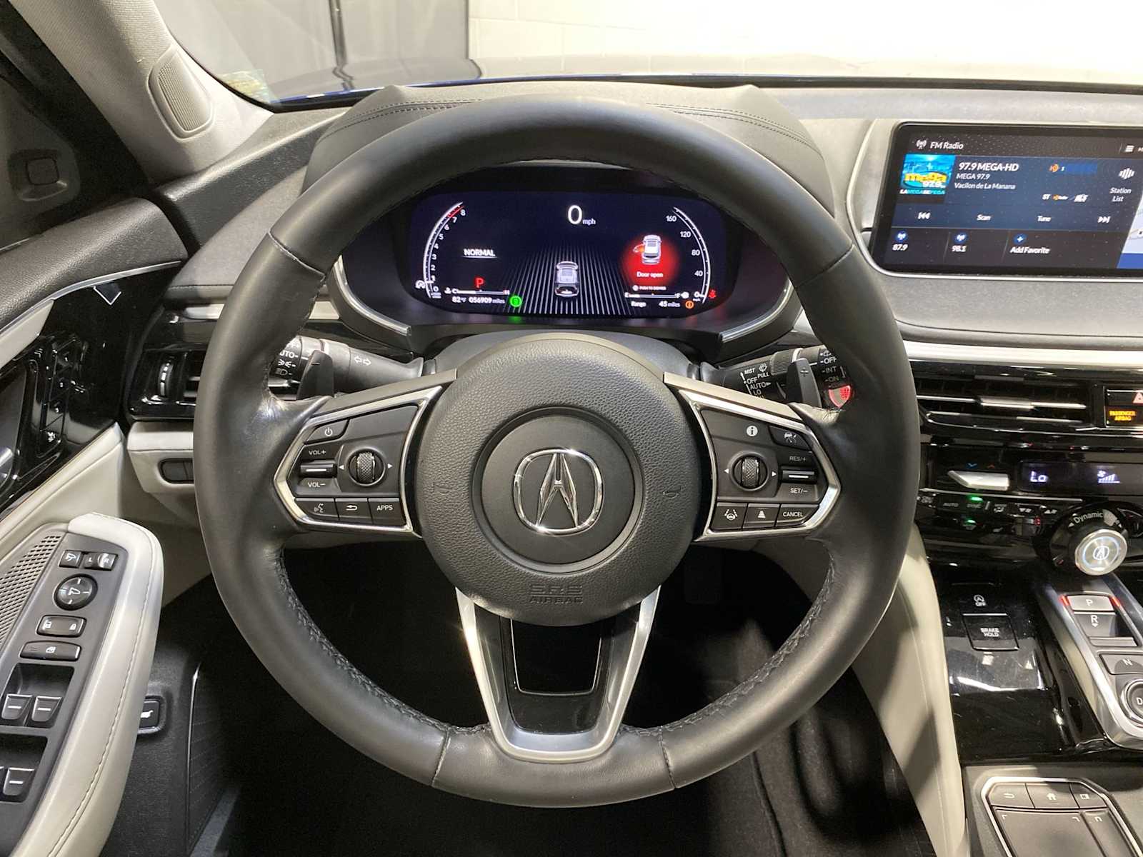 Thumbnail: 2022 Acura MDX - 15