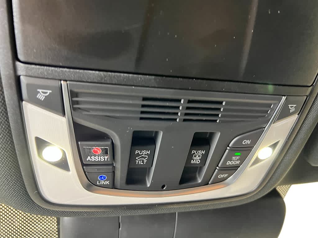 Thumbnail: 2026 Acura RDX - 26