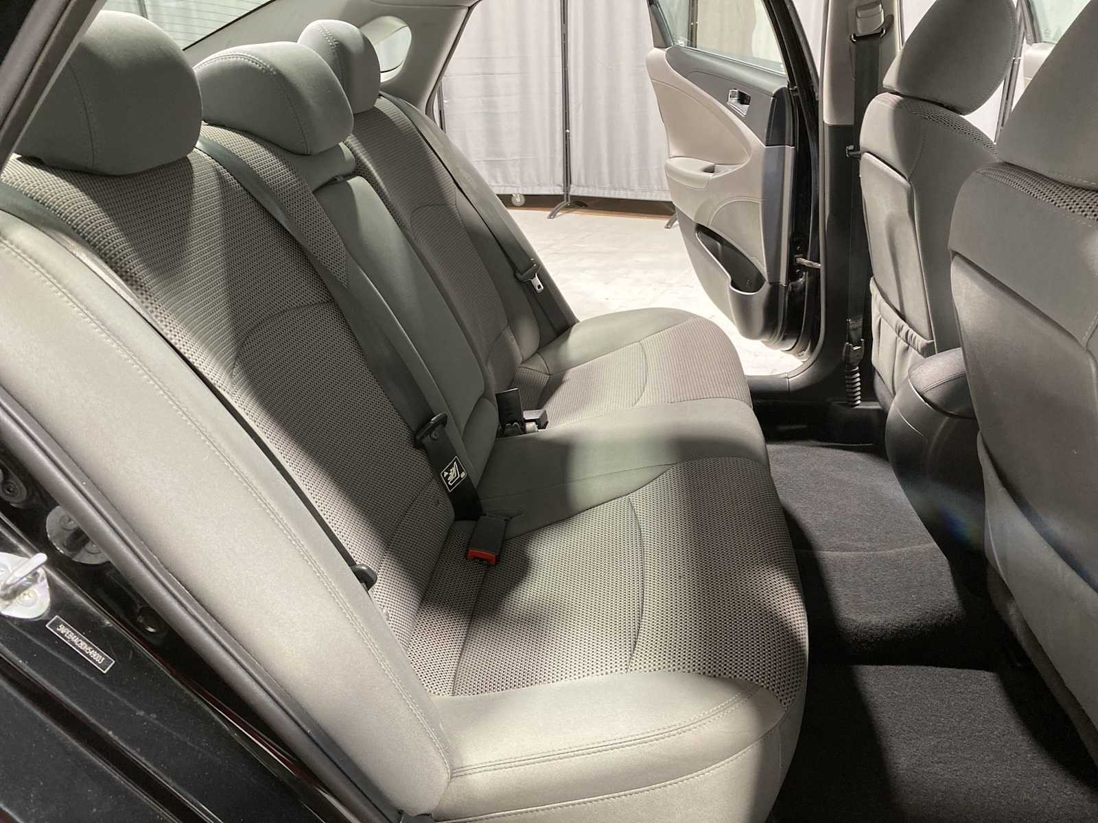 Thumbnail: 2013 Hyundai Sonata - 13