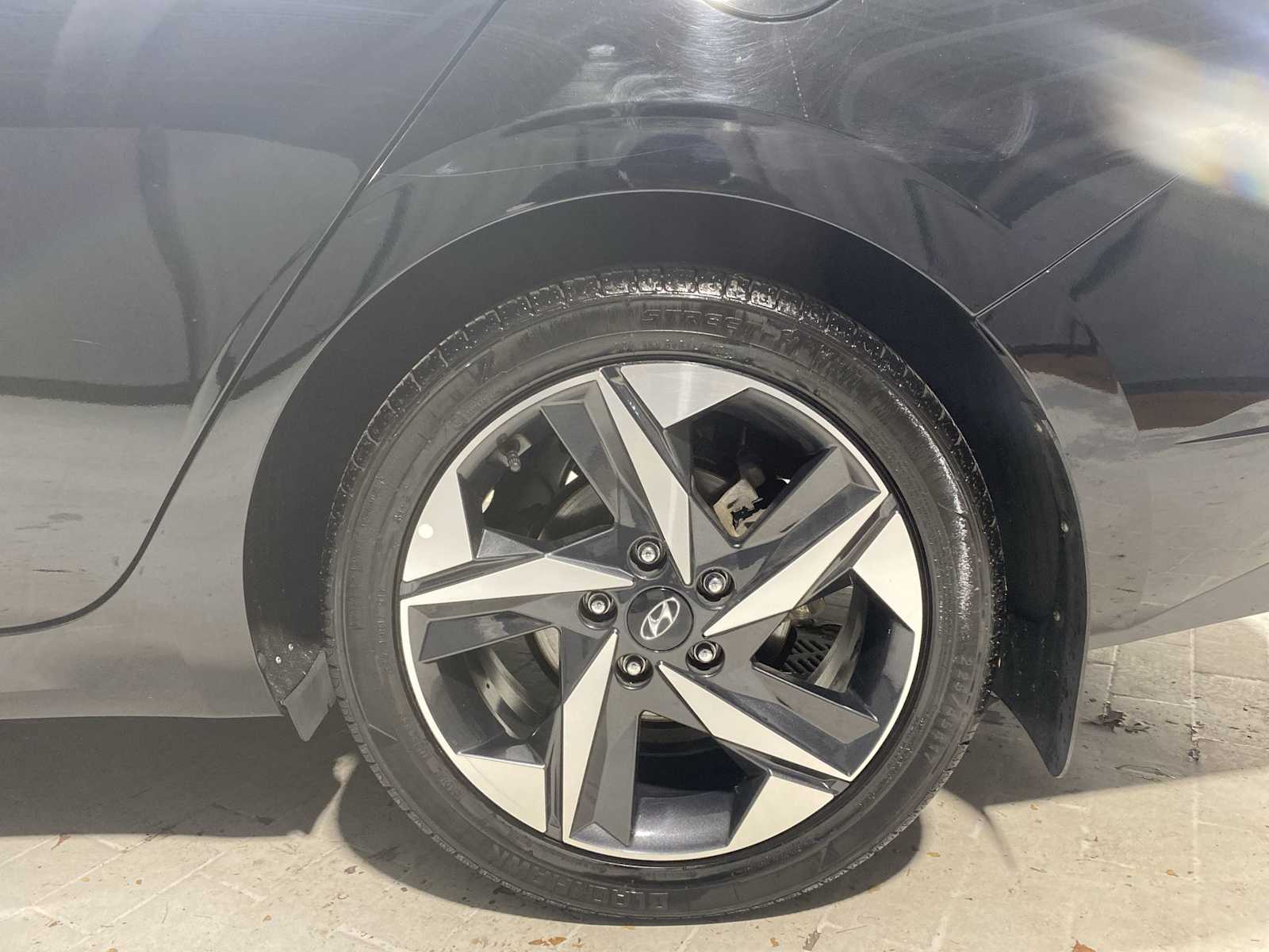 Thumbnail: 2023 Hyundai Elantra - 8