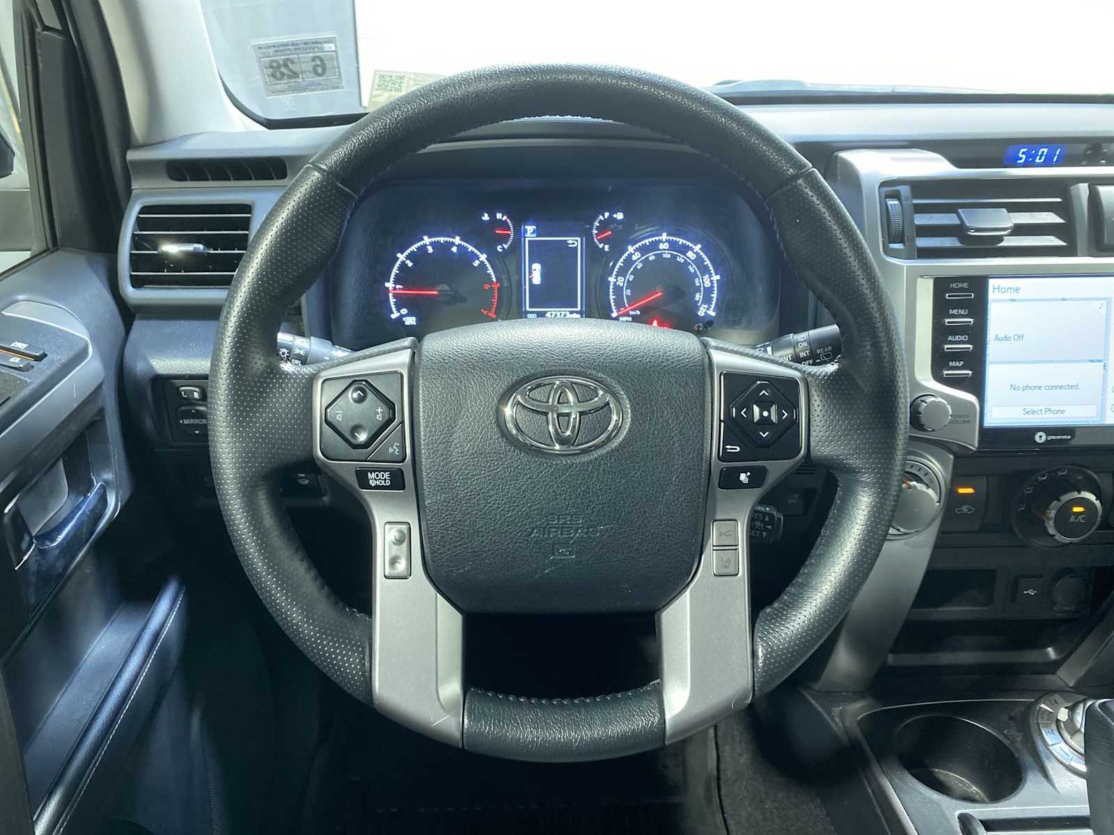 Thumbnail: 2023 Toyota 4Runner - 15